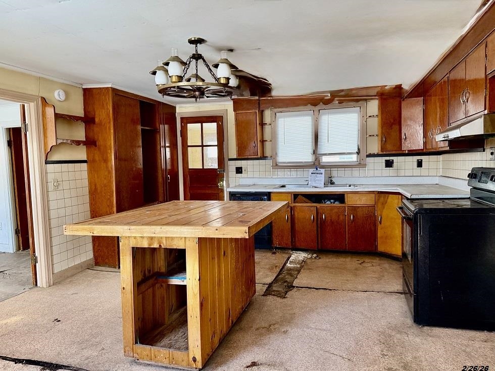 82 Franklin Street Property Photo 2