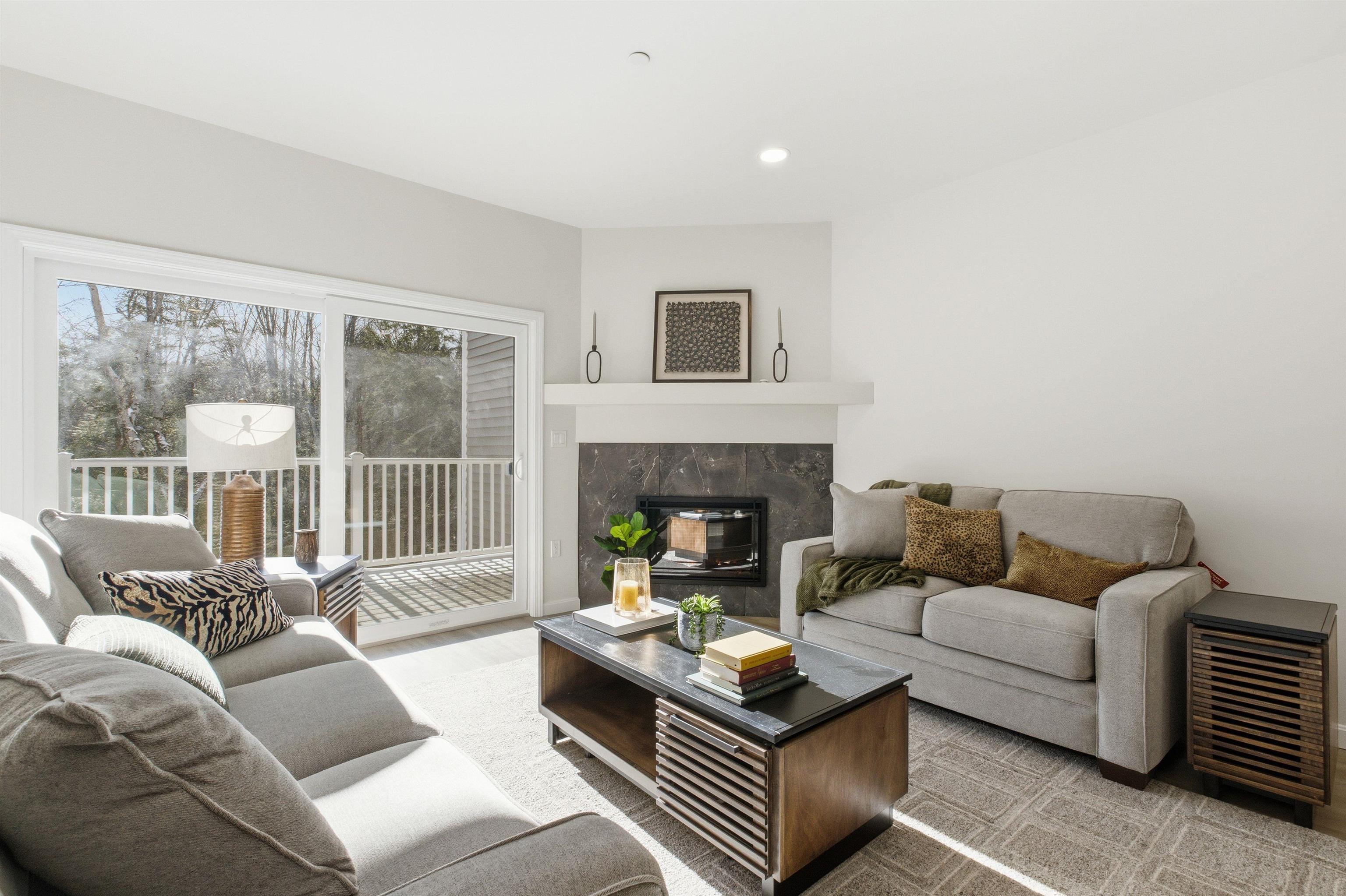 20 Twin Tip Terrace Property Photo 2