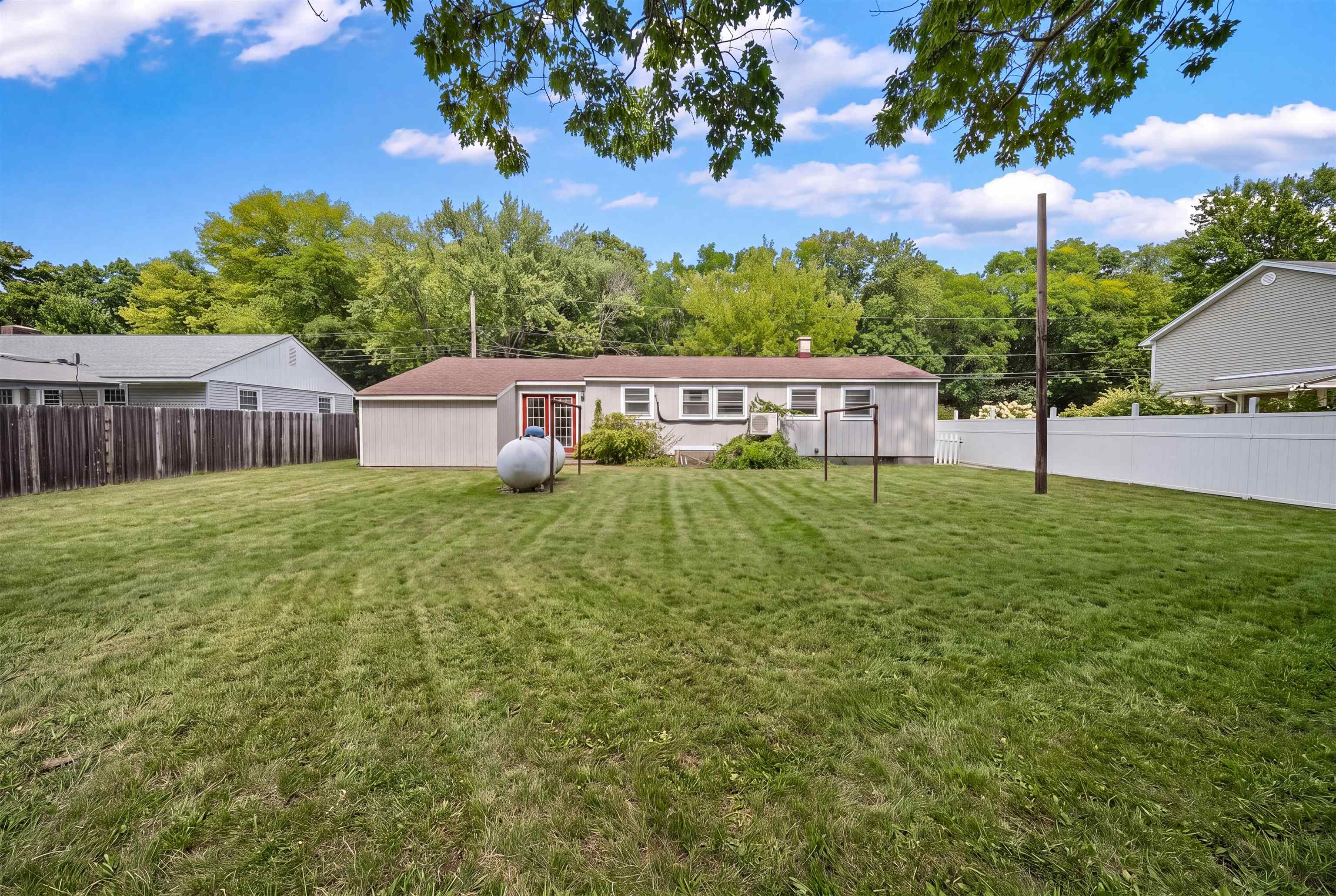 133 Lafayette Street Property Photo 5