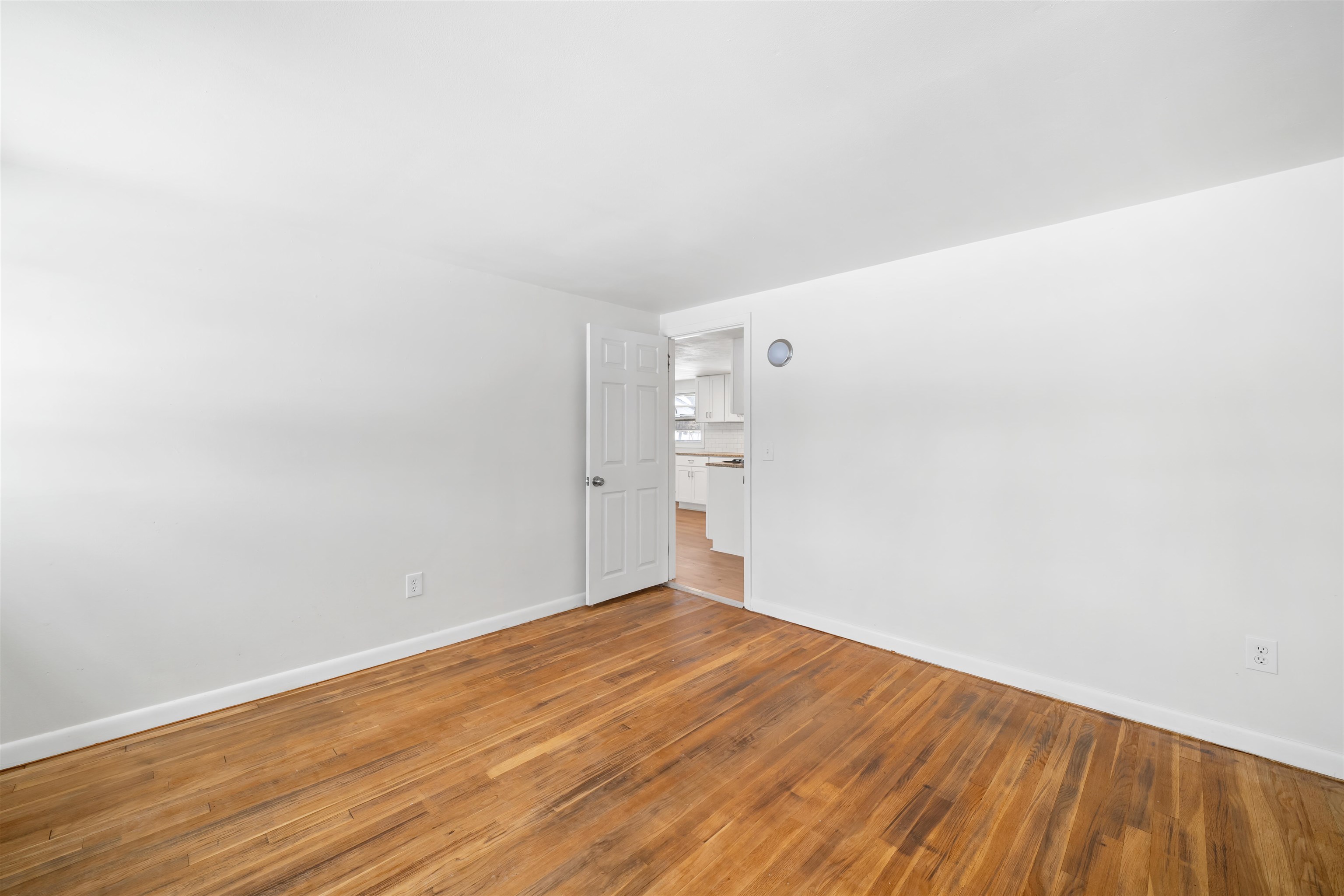 133 Lafayette Street Property Photo 18
