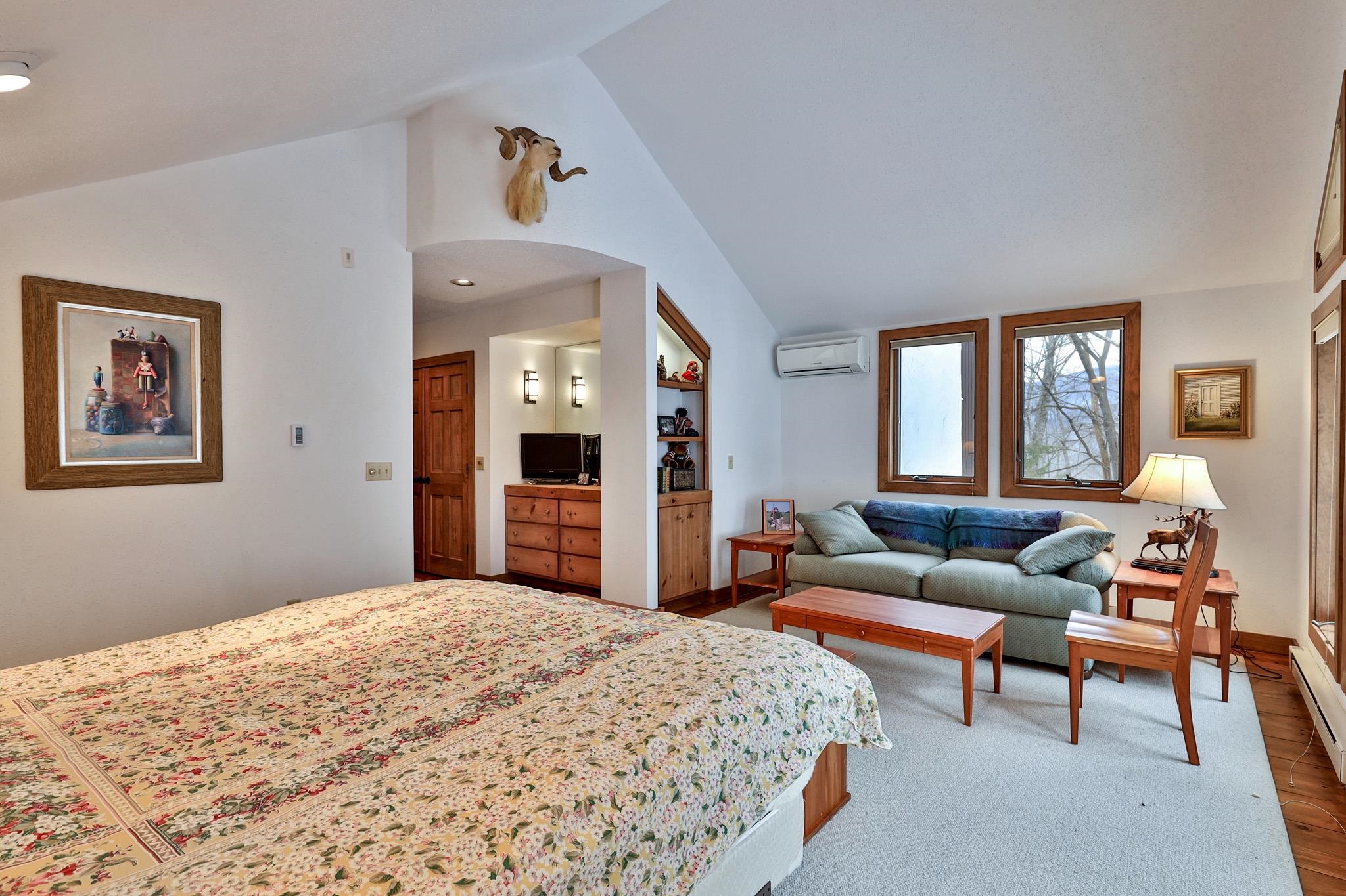 726 East Ash Road Property Photo 43