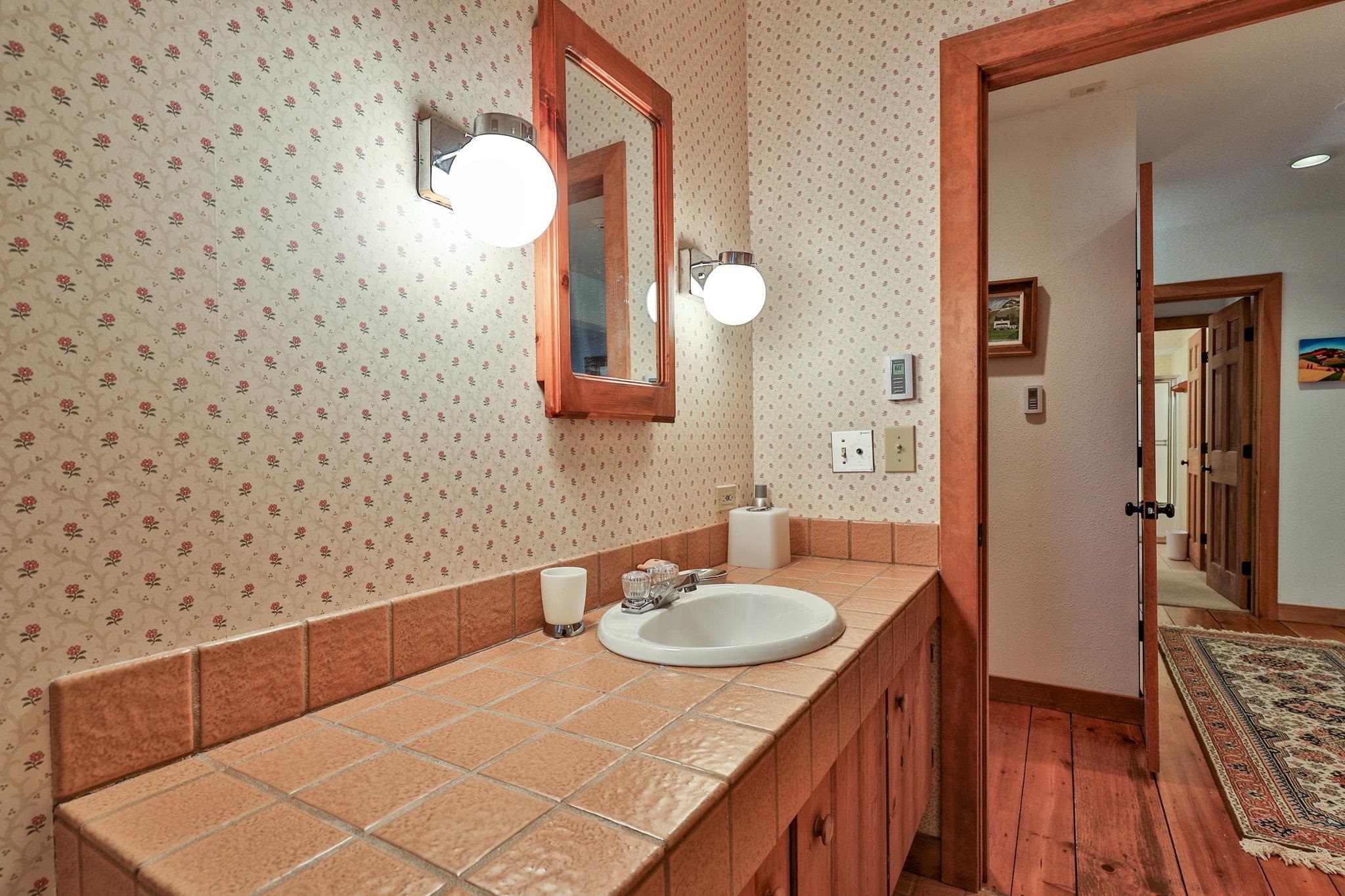 726 East Ash Road Property Photo 46