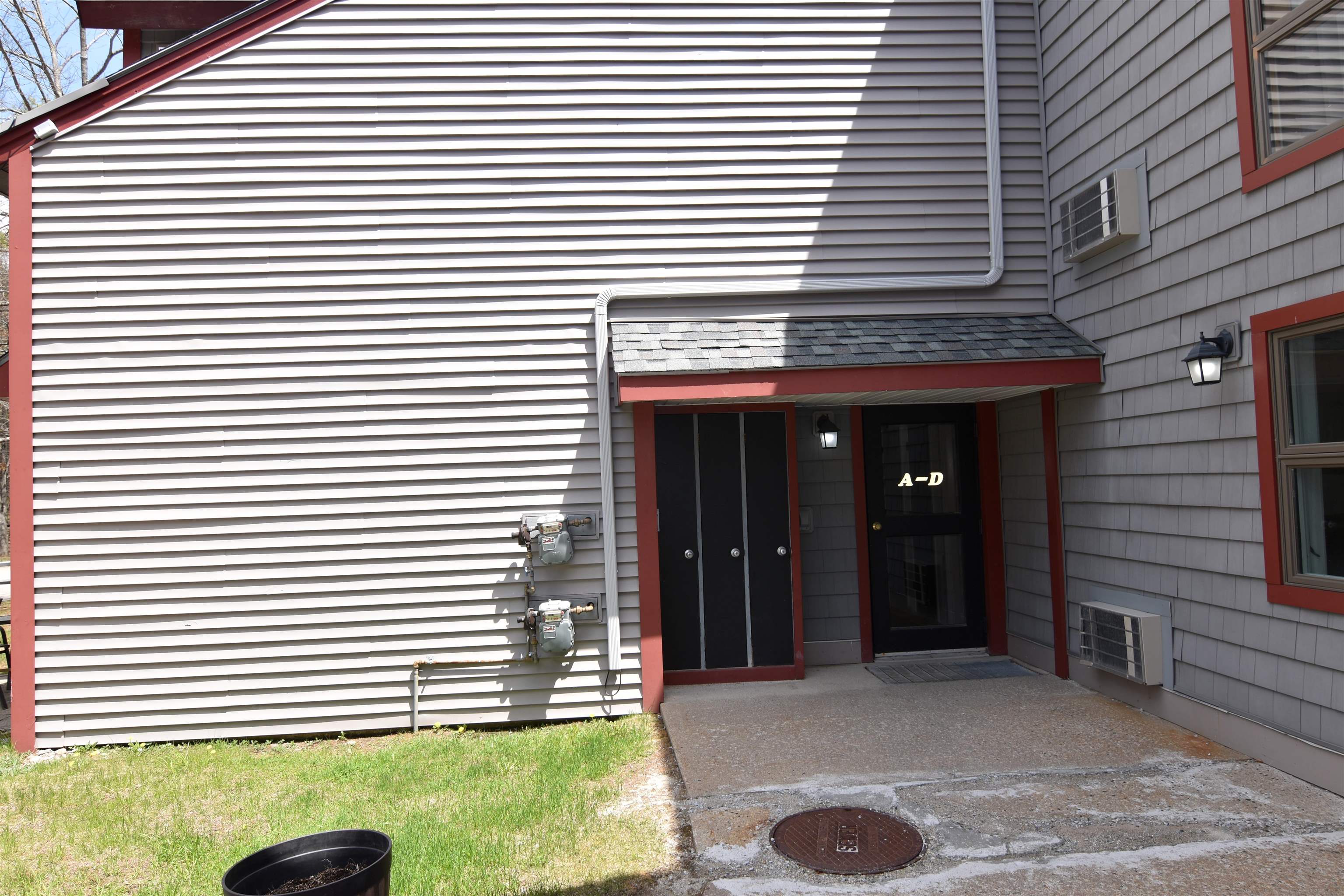 2 River Run Drive Property Photo 8