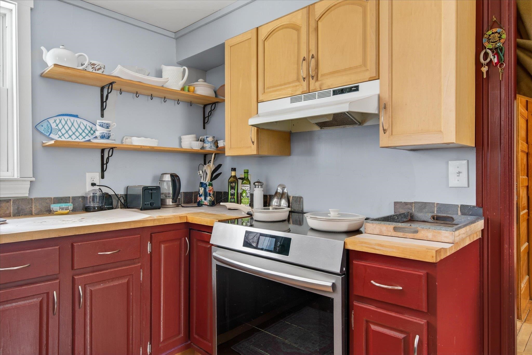 4 Emerson Terrace Property Photo 3