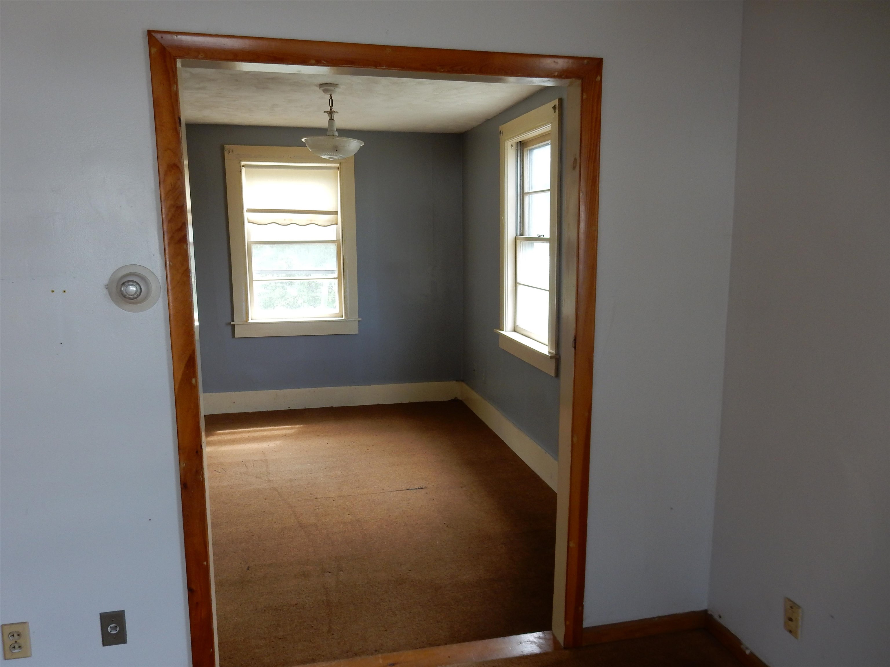 594 E Main Street Property Photo 12