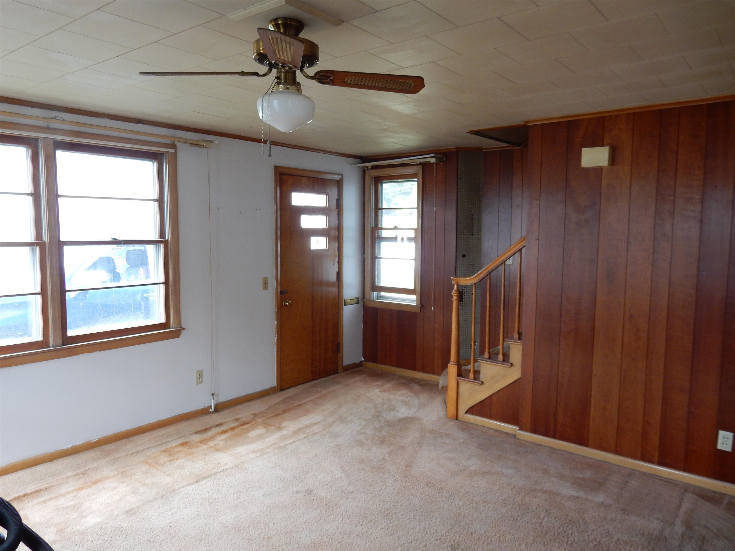 594 E Main Street Property Photo 14