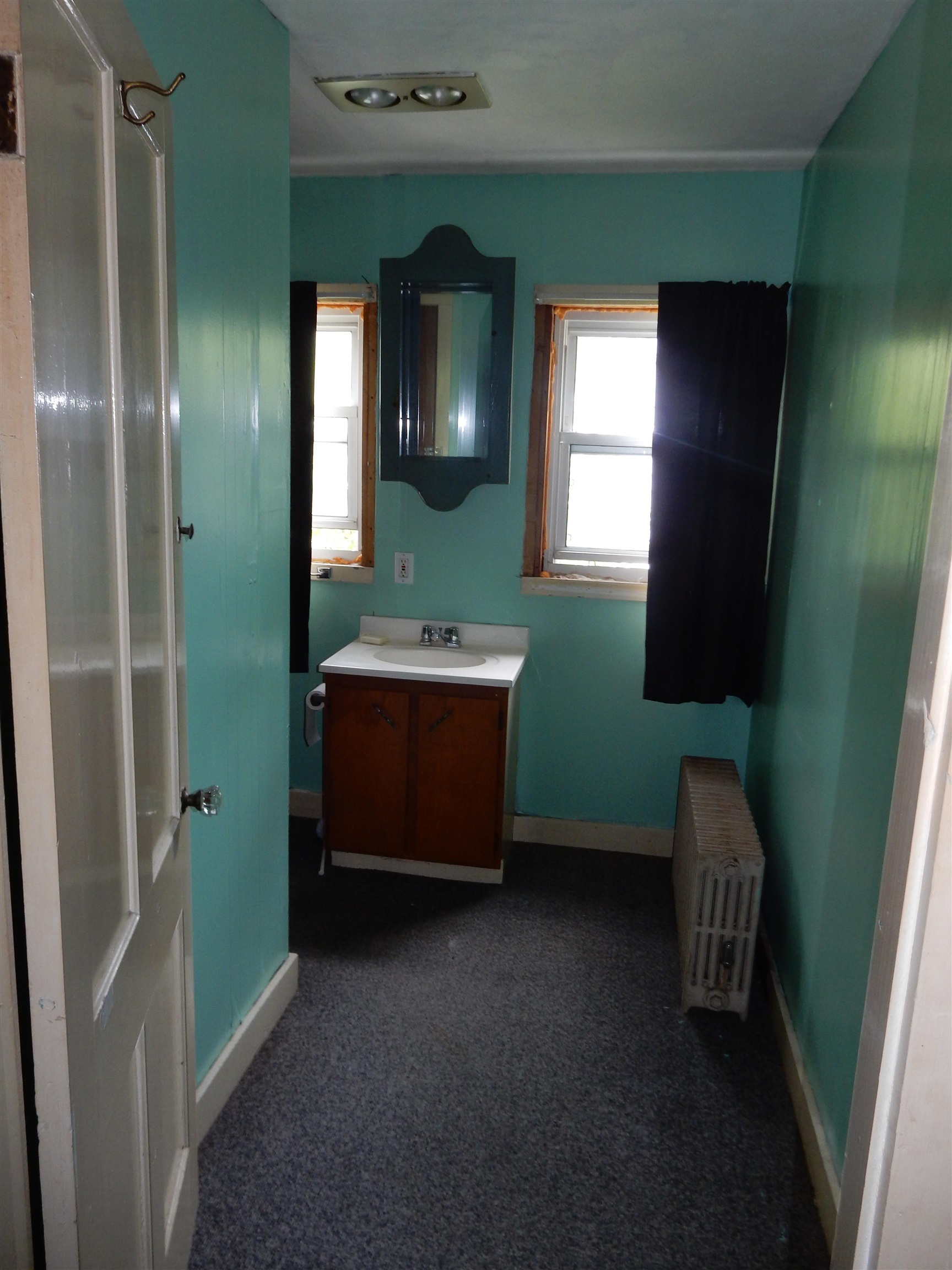 594 E Main Street Property Photo 25