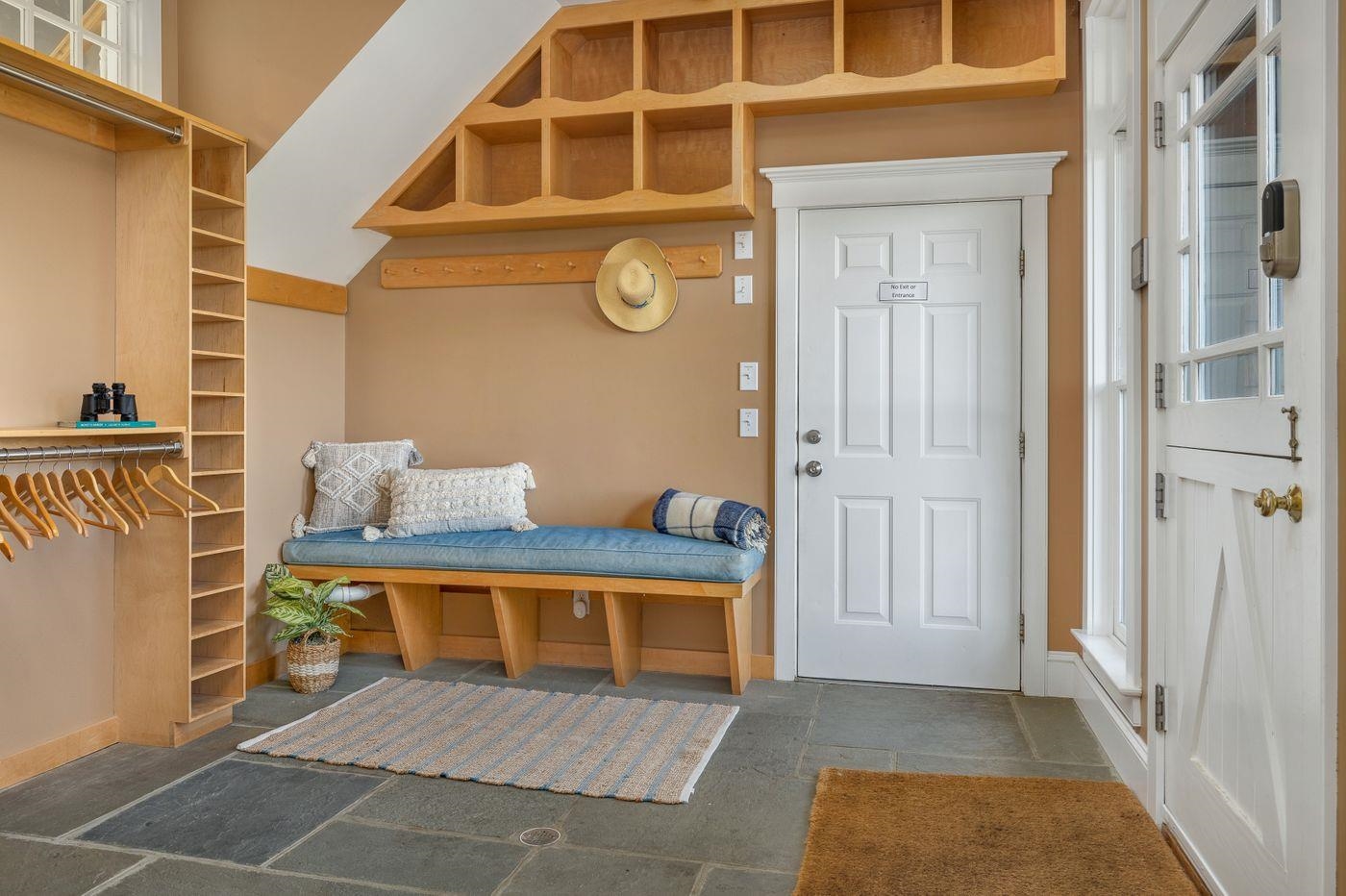 675 Putnam Forest Road Property Photo 8