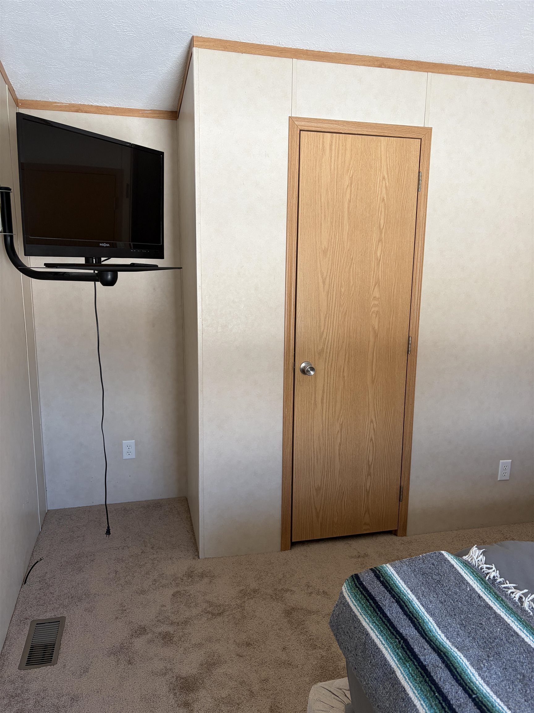 64 County Road Property Photo 30