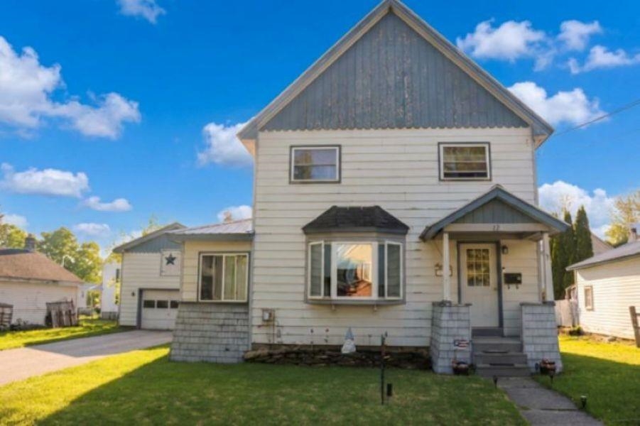 12 Hamilton Place Property Photo 1