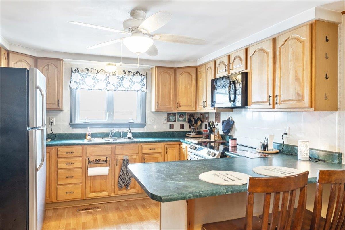 12 Hamilton Place Property Photo 2