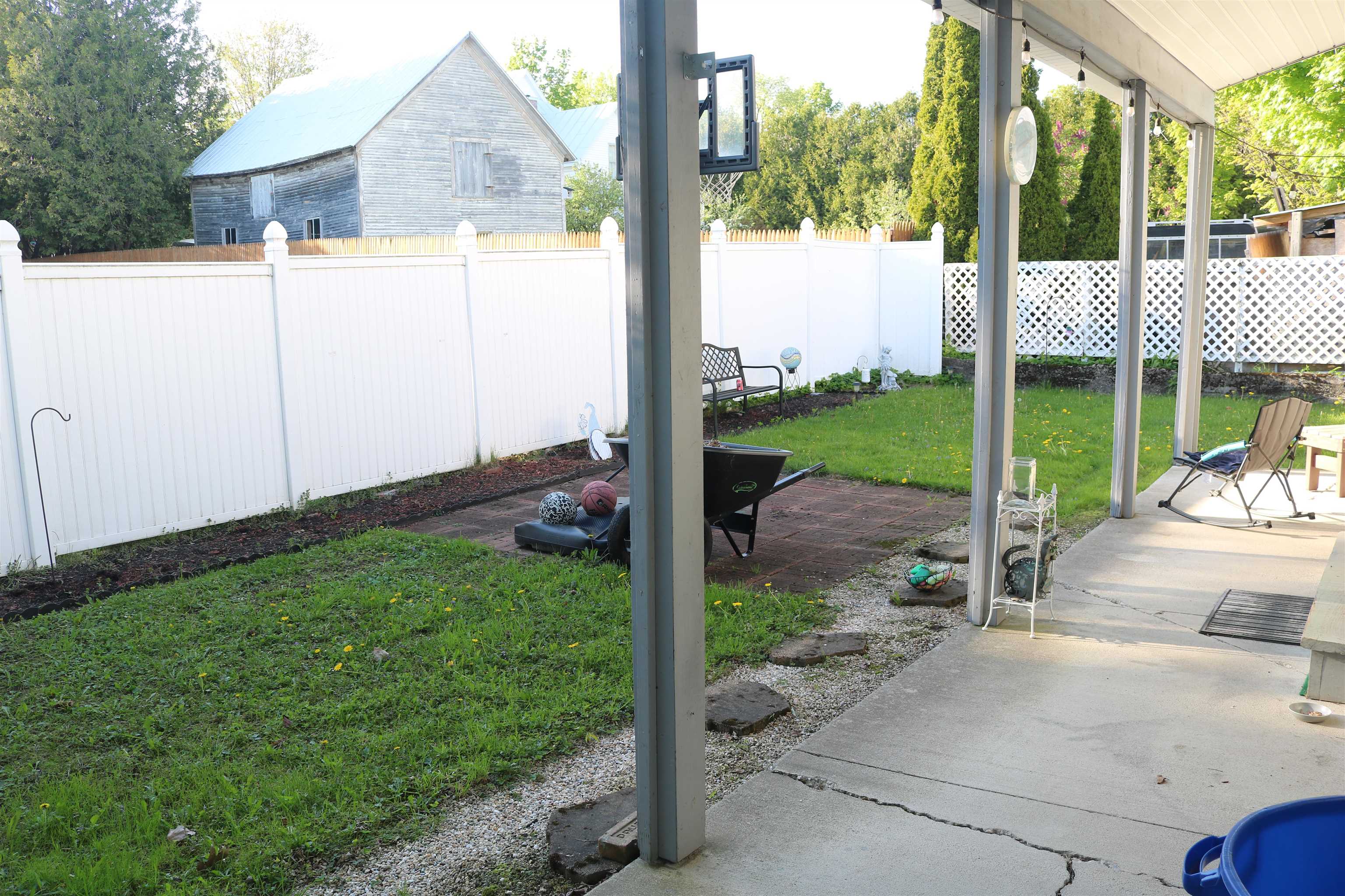 12 Hamilton Place Property Photo 4