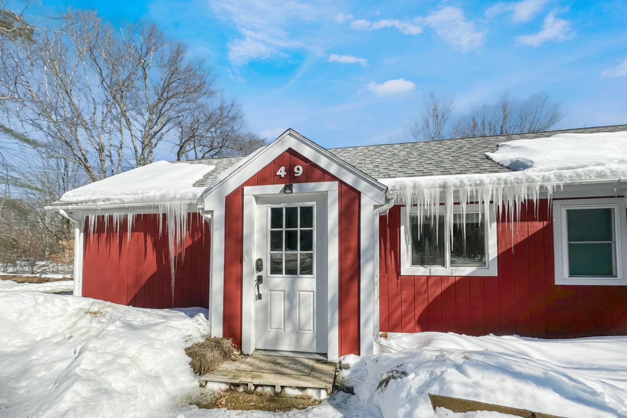 49 Red Sleigh Road Property Photo 2
