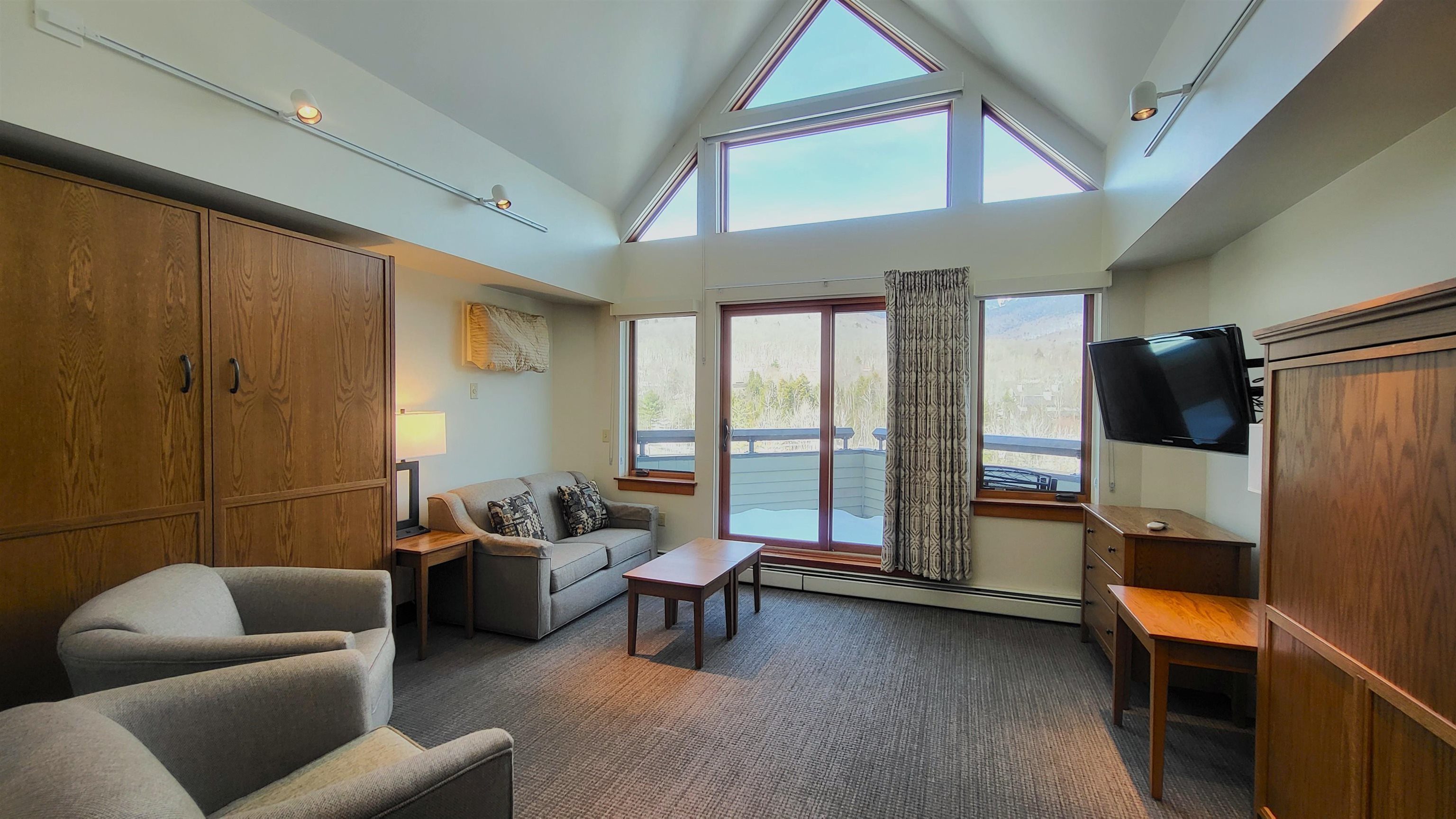 90 Loon Mountain Road Property Photo 2