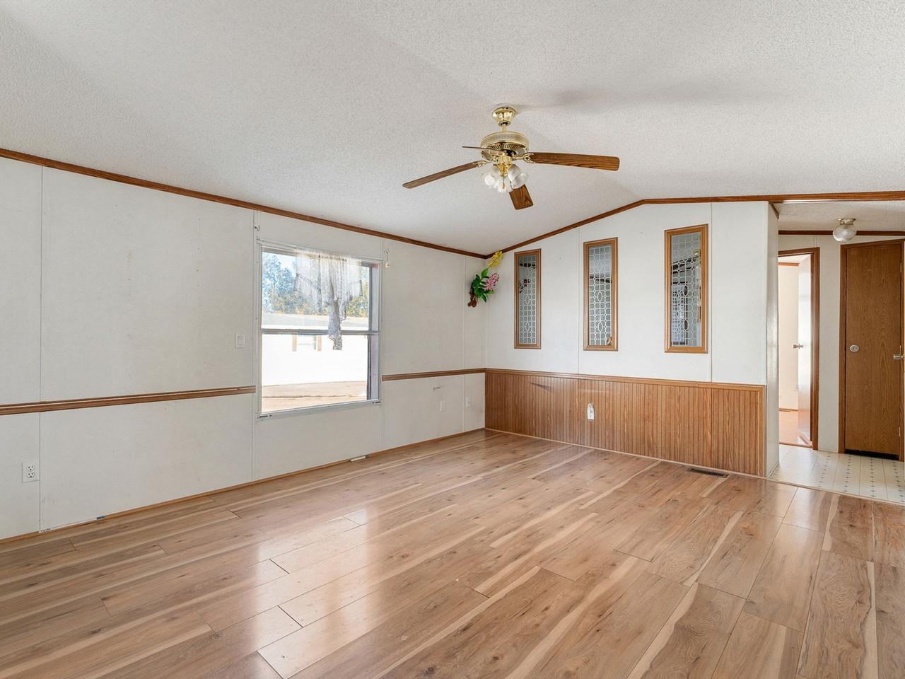 103 Fourth Street Property Photo 8