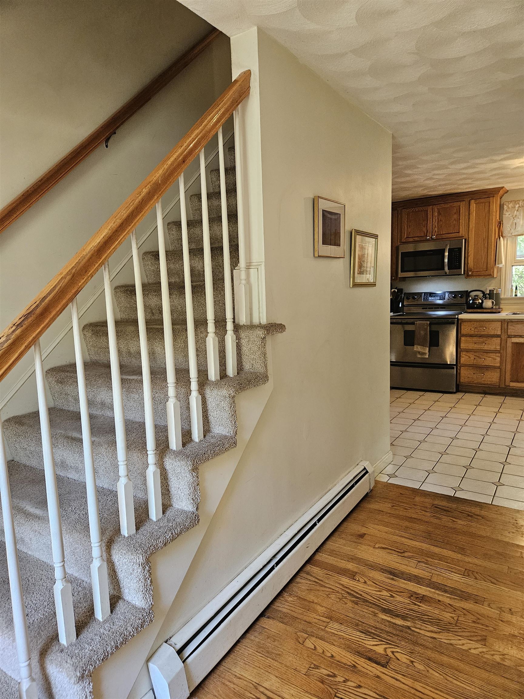 7 Chapman Way Property Photo 4