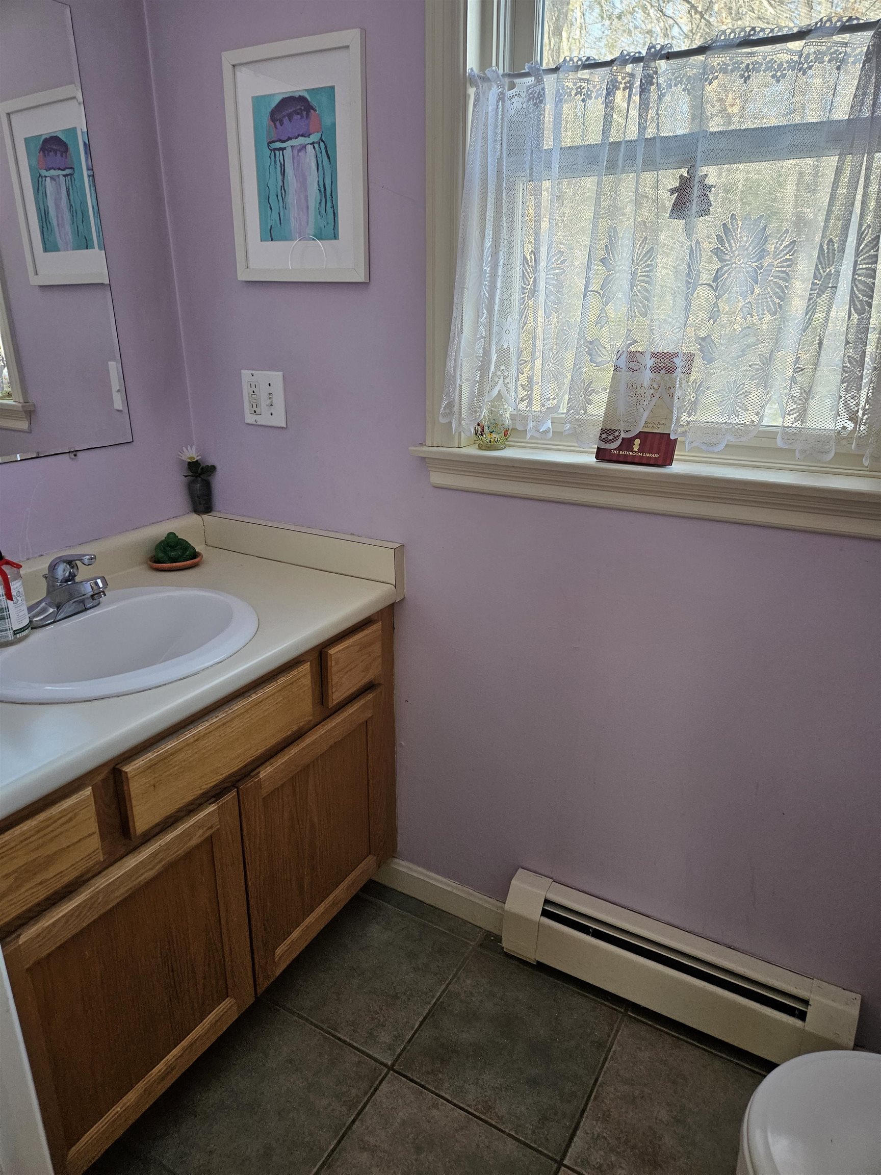 7 Chapman Way Property Photo 8