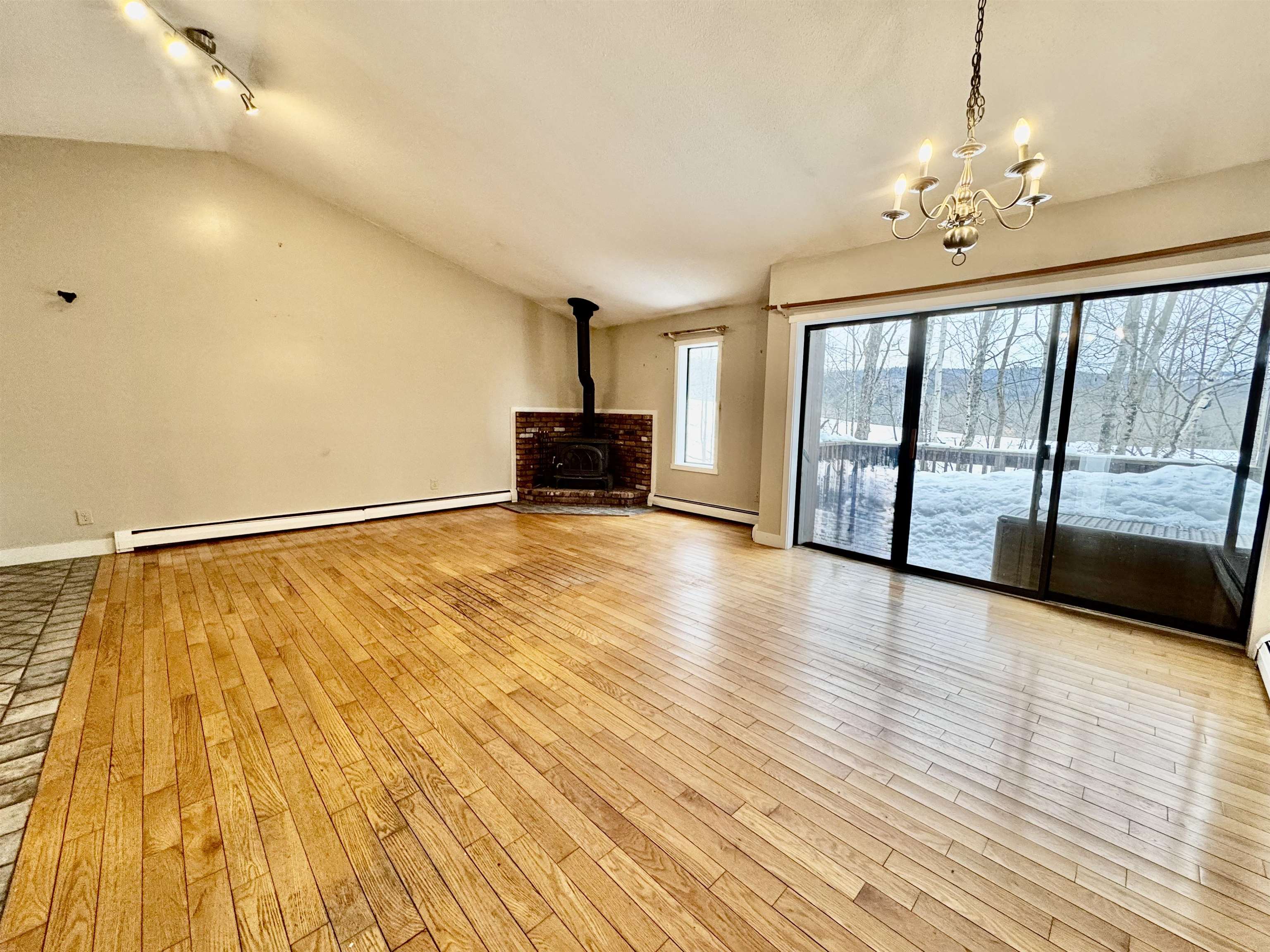 445 Old Quechee Road Property Photo 3
