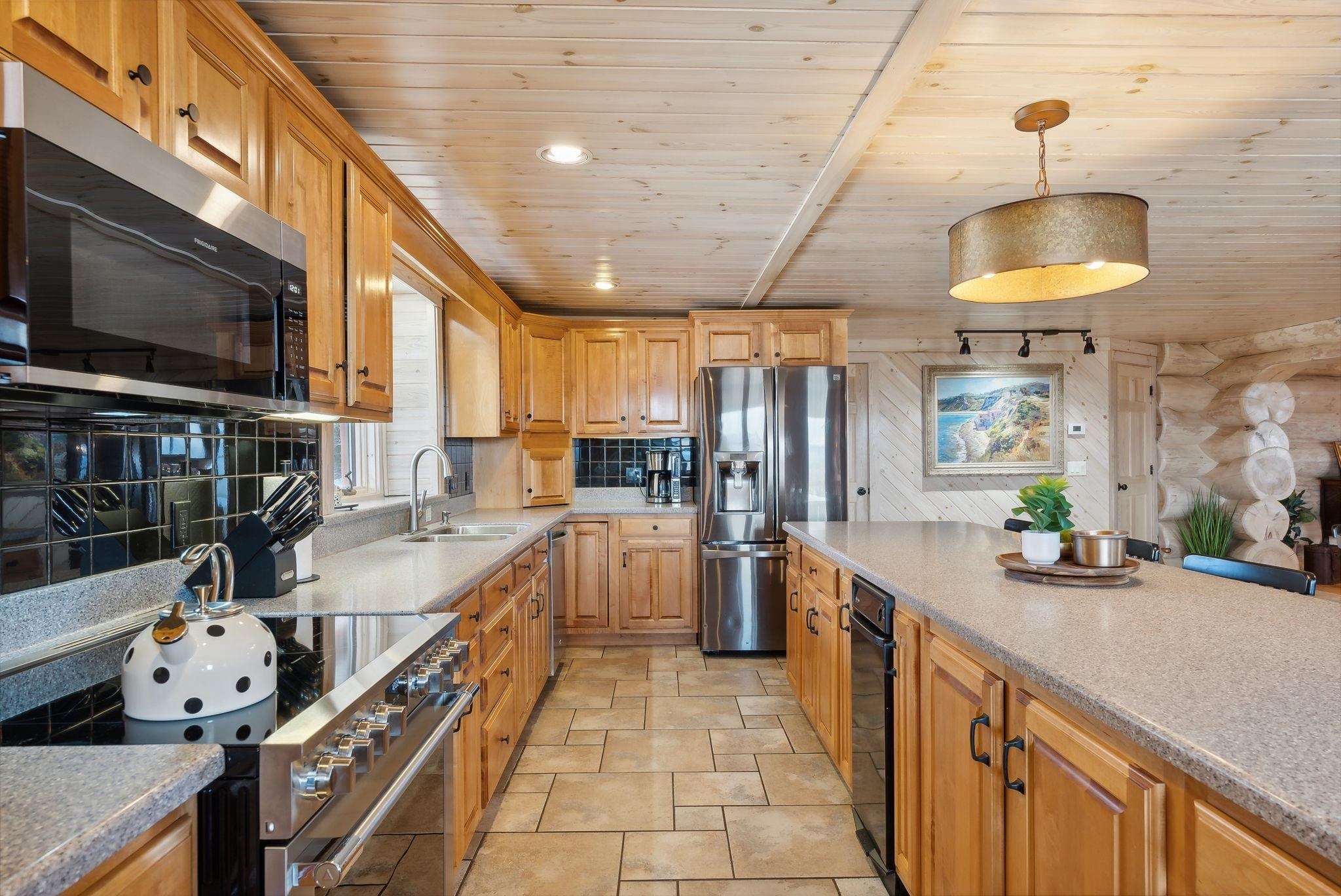 170 Hoss Hill Road Property Photo 13