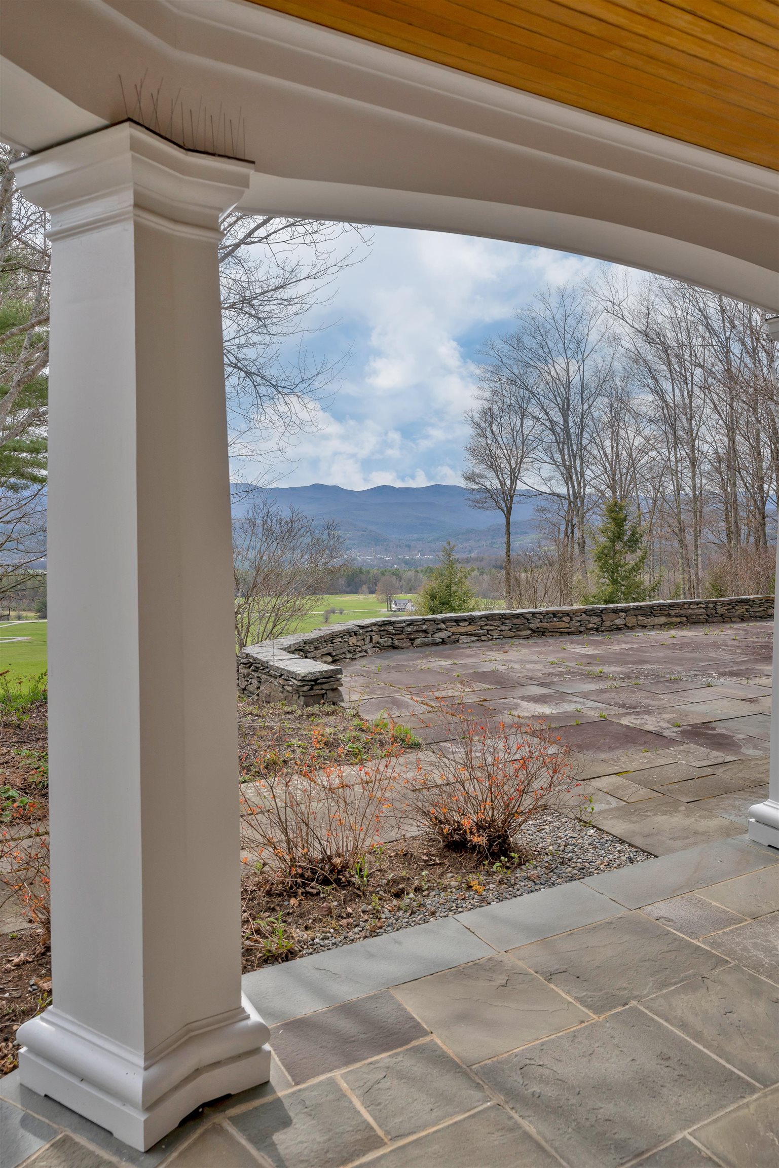 601 Sarum Hill Lane Property Photo 8