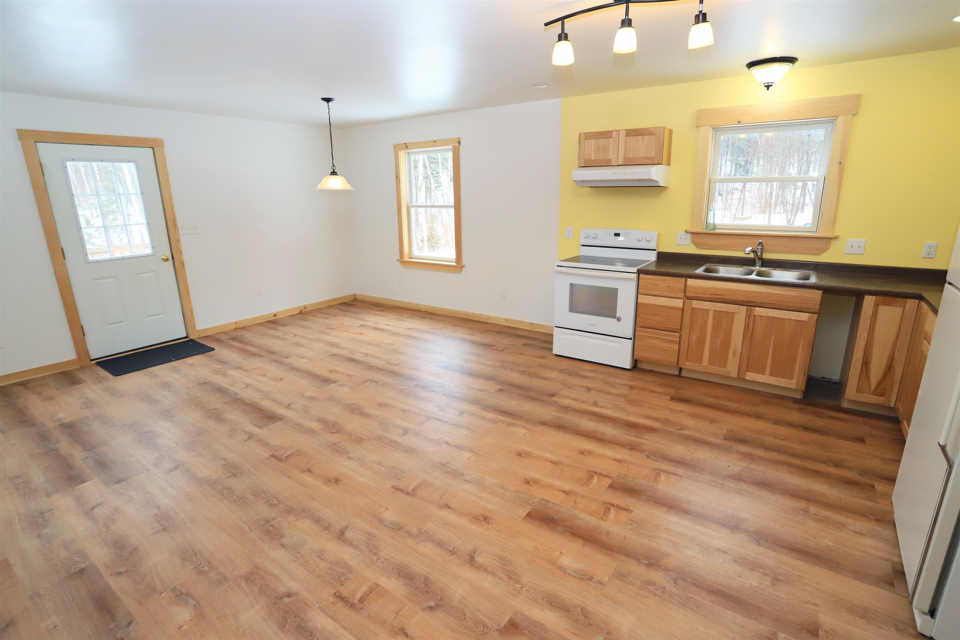 374 Crank Road Property Photo 8