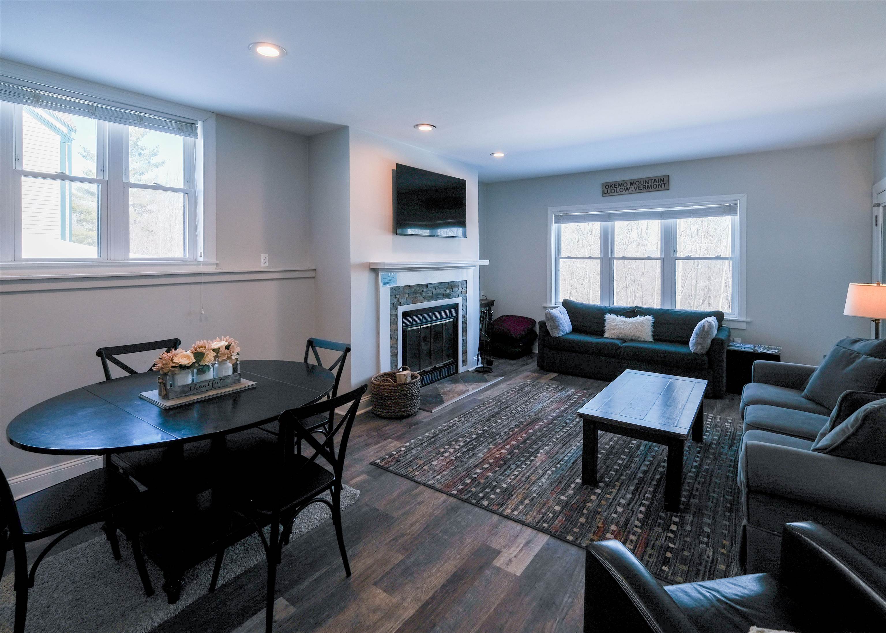 35 White Loop Property Photo 5