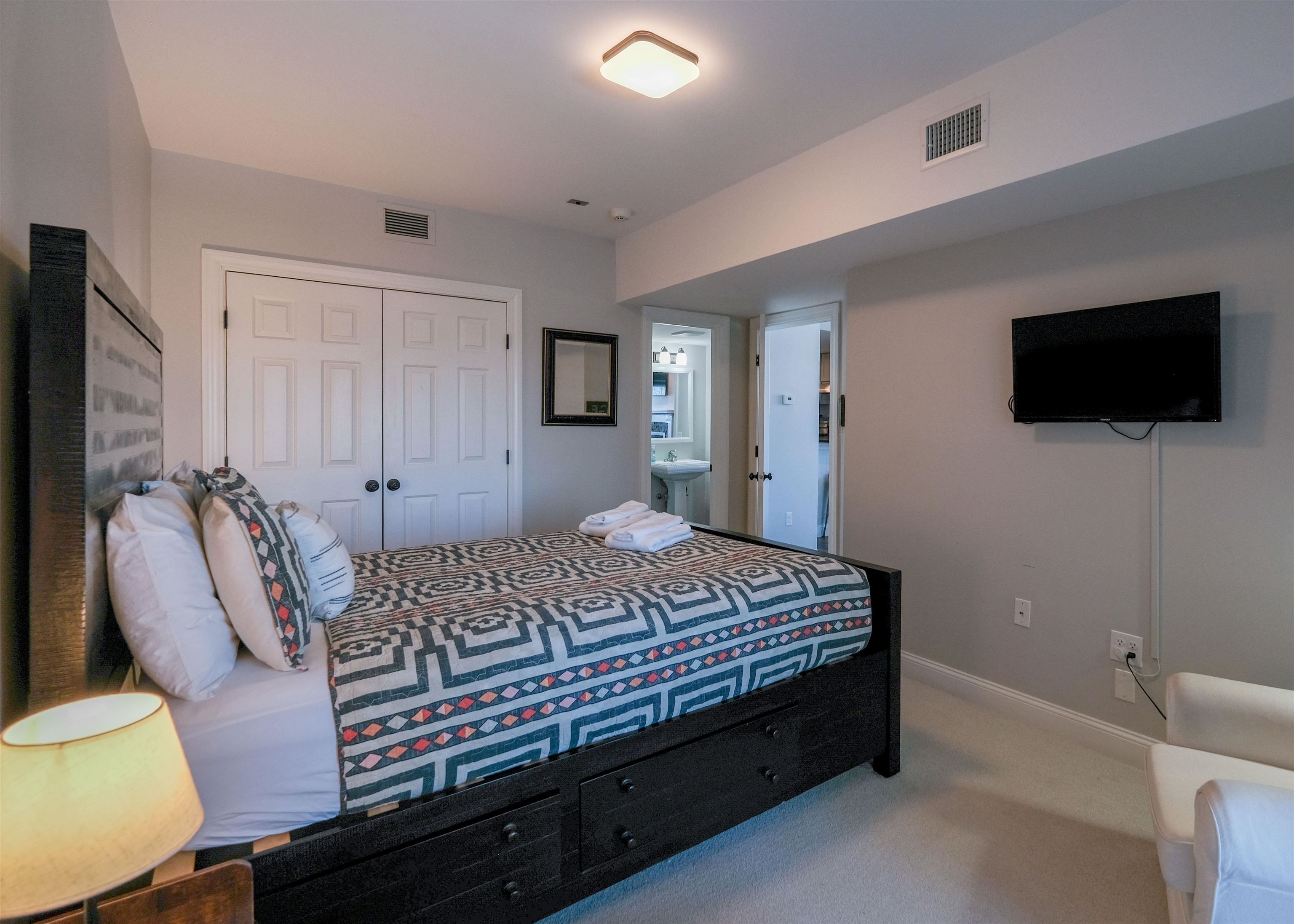 35 White Loop Property Photo 14