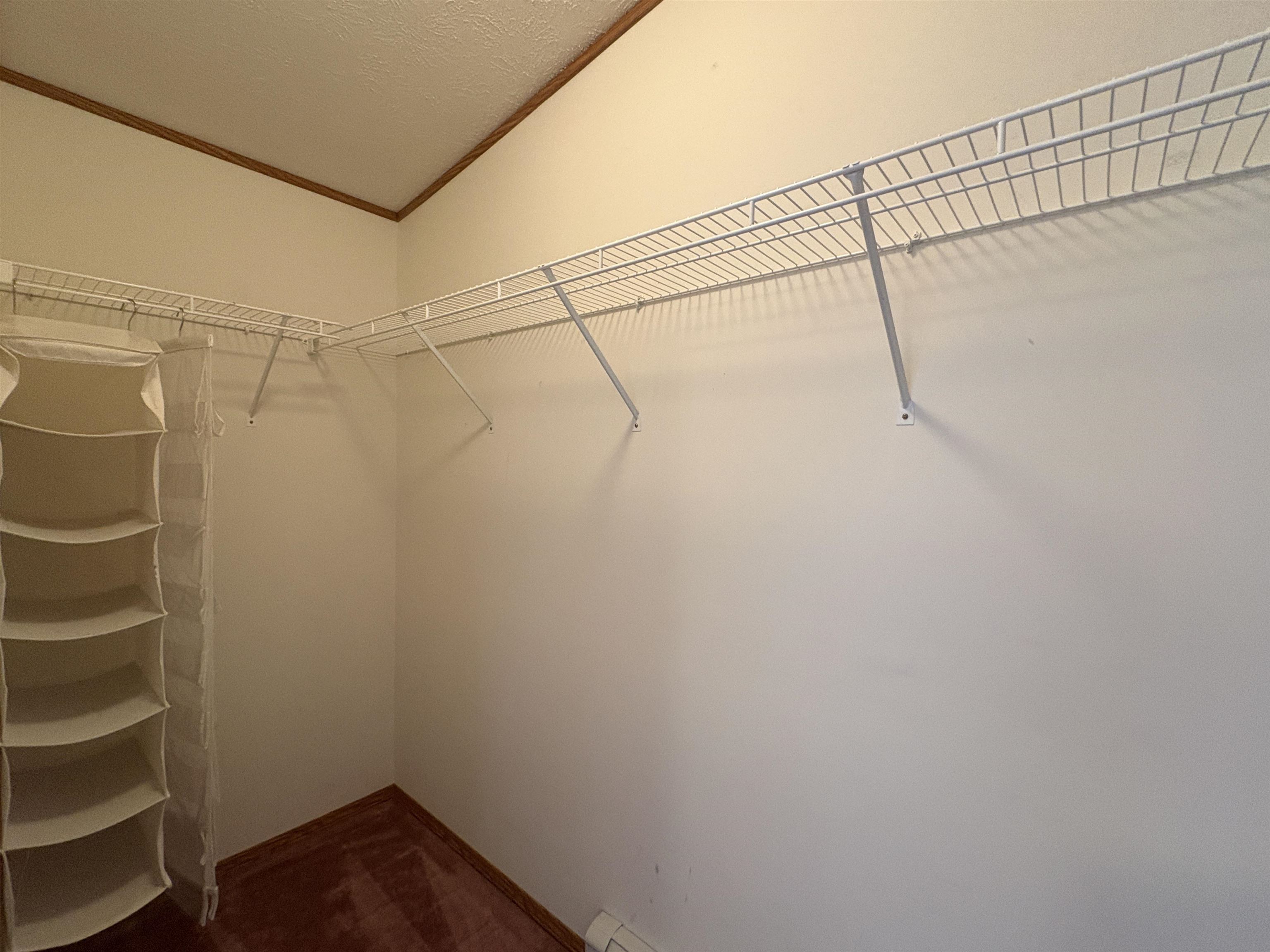 2760 Lakeview Drive Property Photo 17