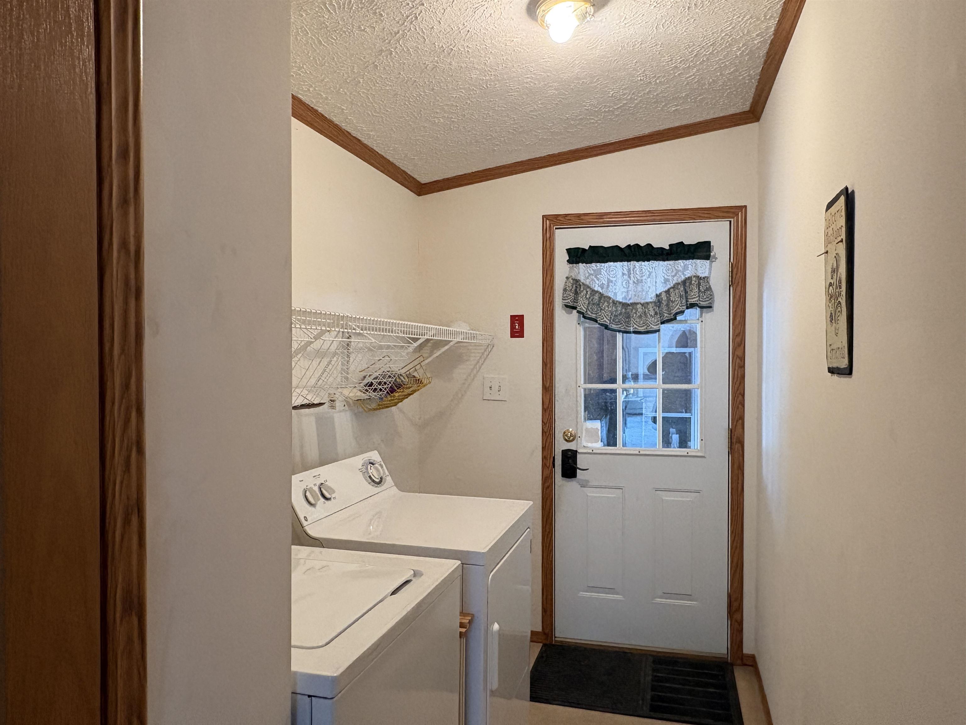 2760 Lakeview Drive Property Photo 36