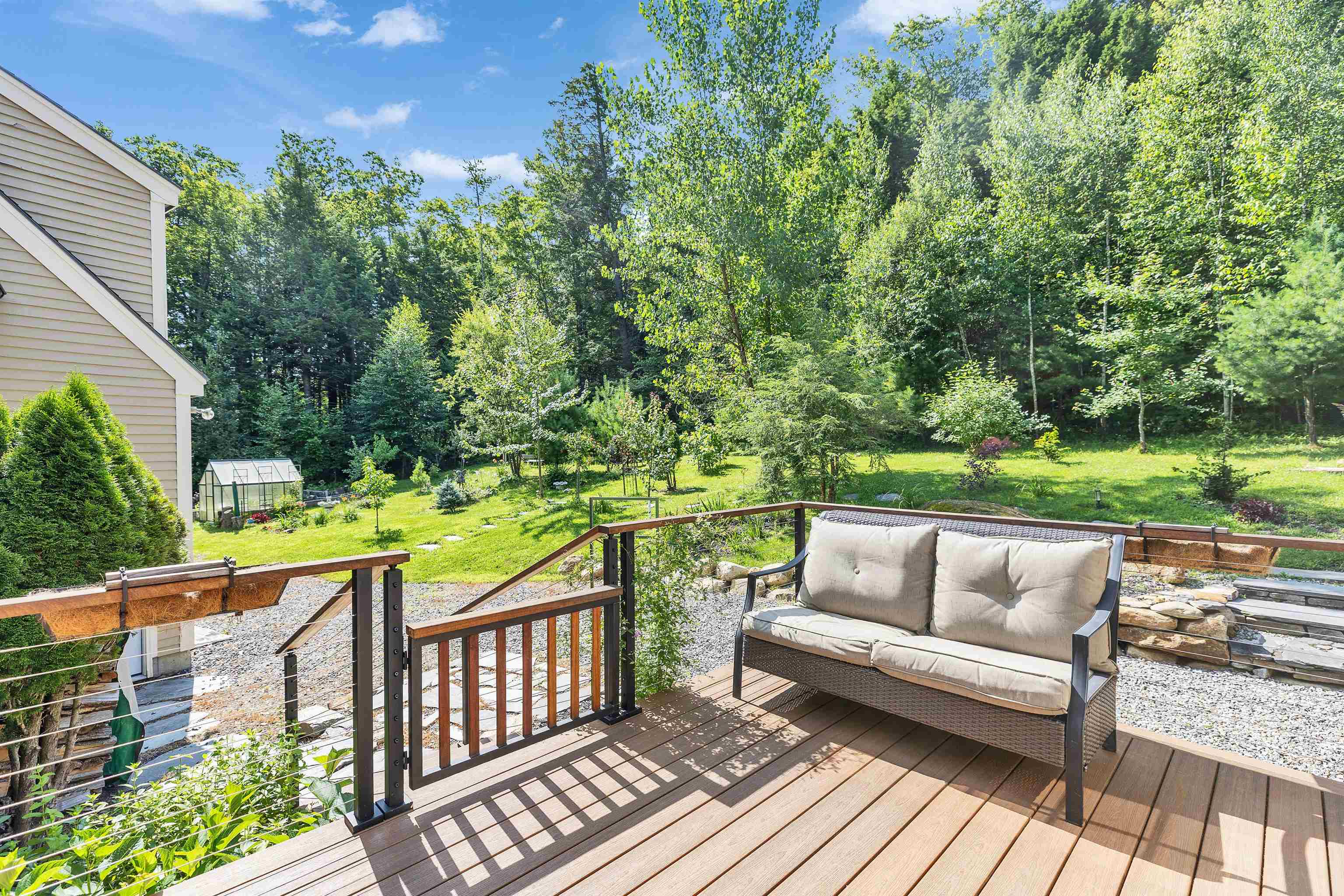 1481 Bennington Road Property Photo 3