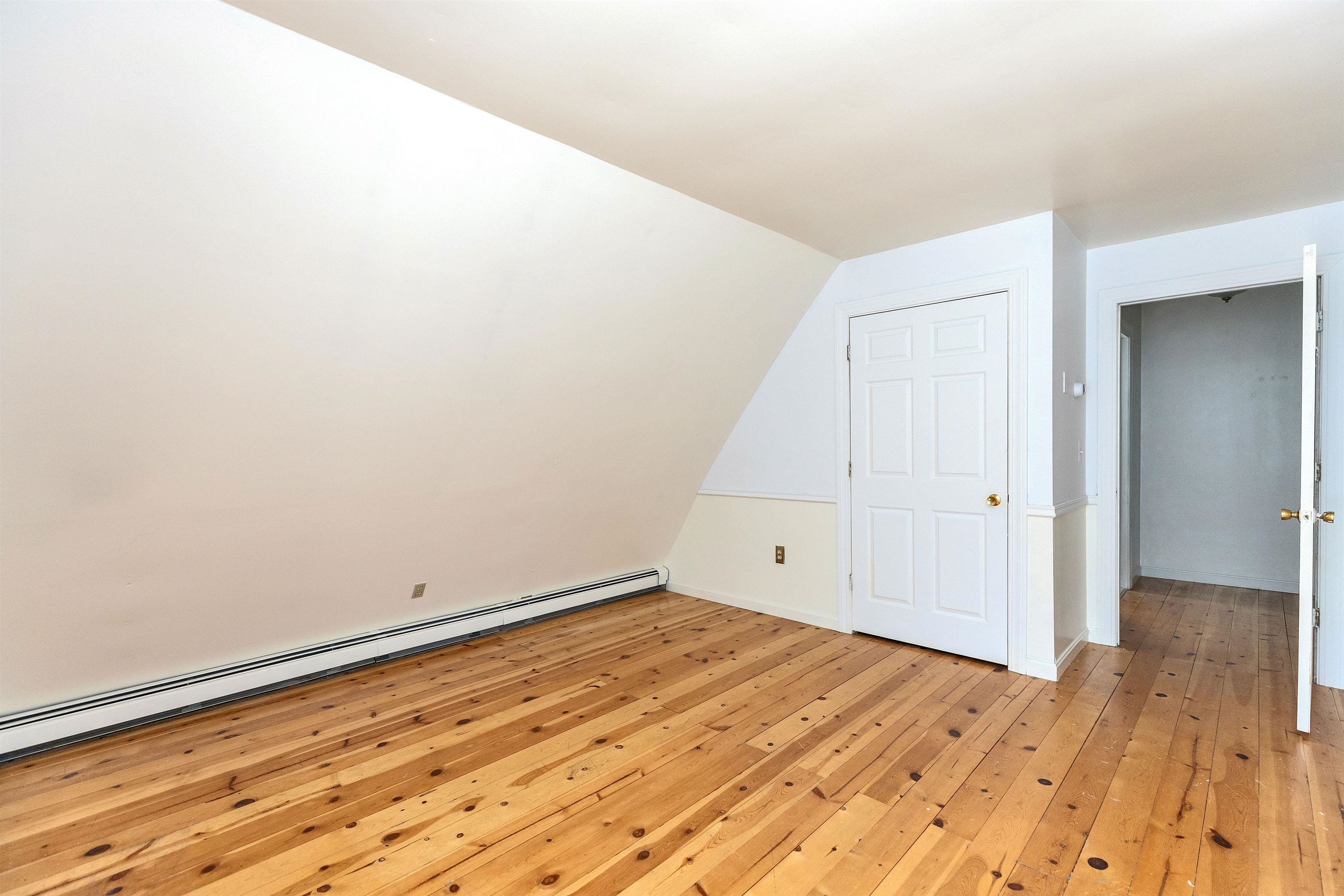 1481 Bennington Road Property Photo 23