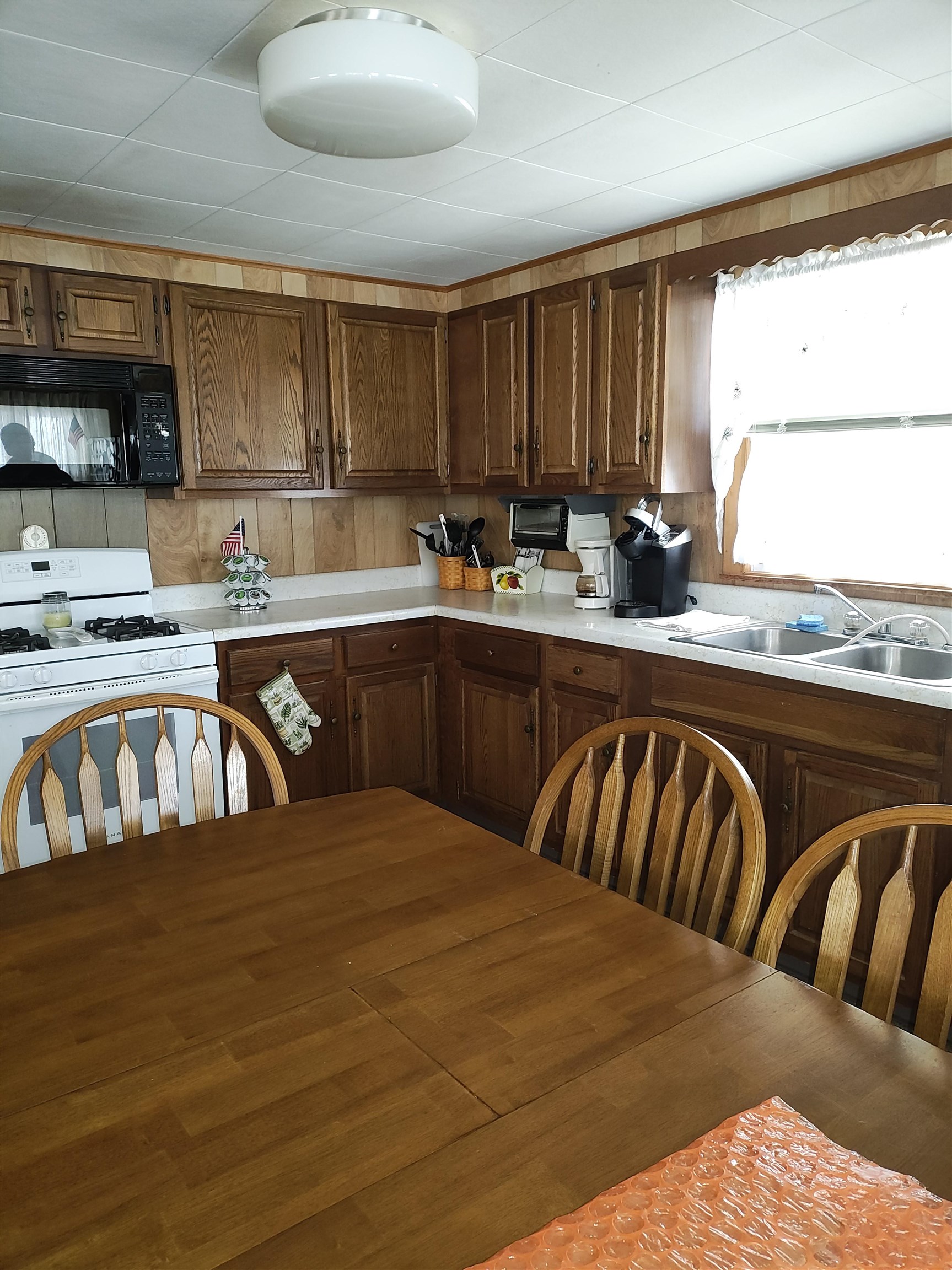 19 Arrowhead Point Road Property Photo 6