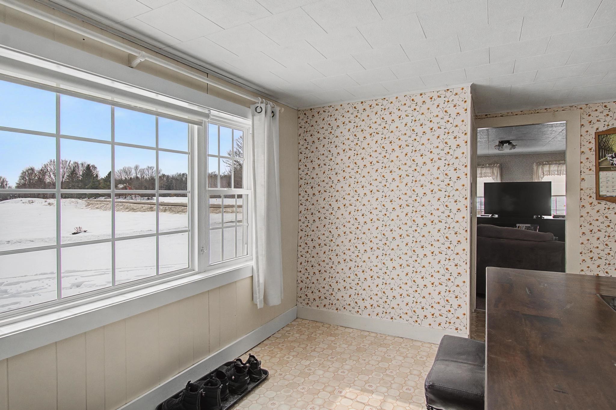 1559 Swamp Road Property Photo 11