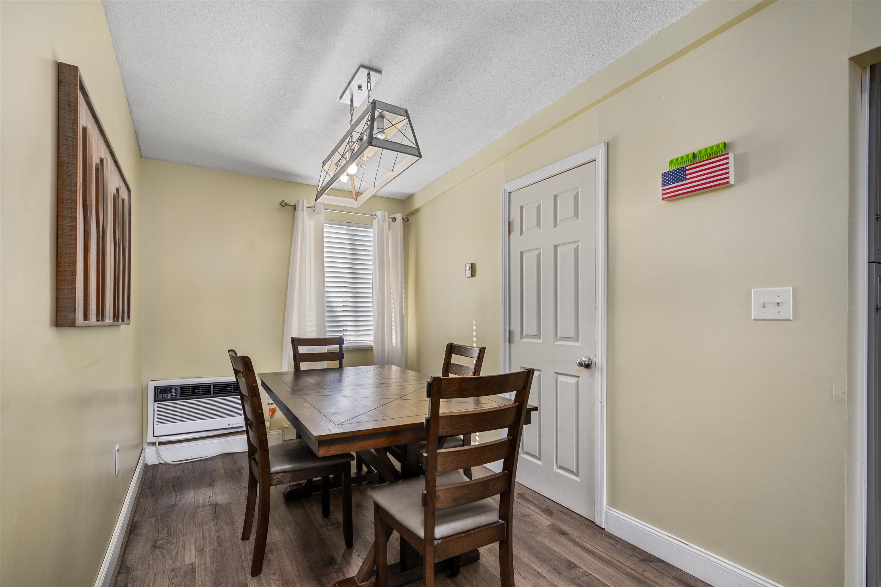 59 Treetop Circle Property Photo 10