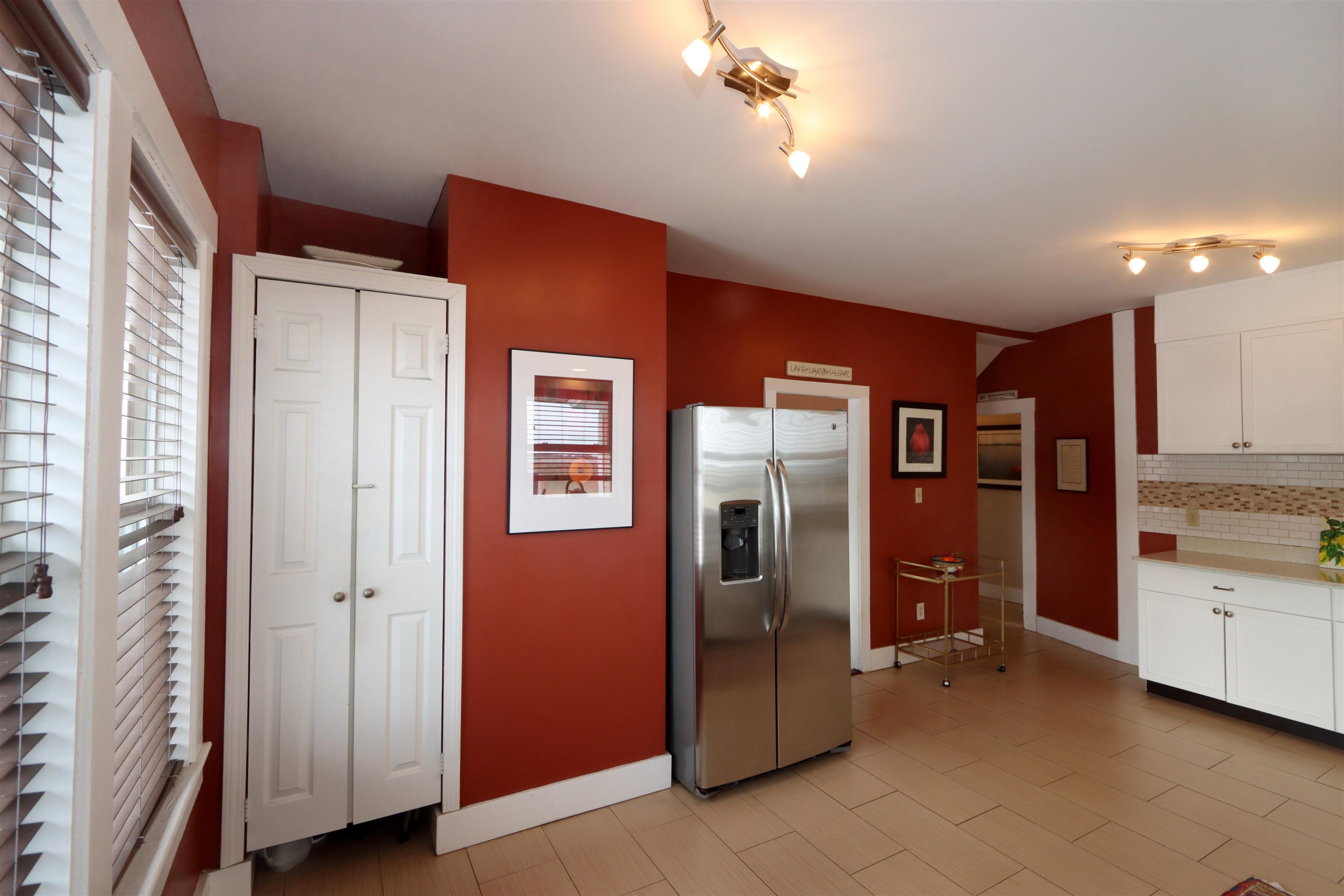 549 West Street Property Photo 4