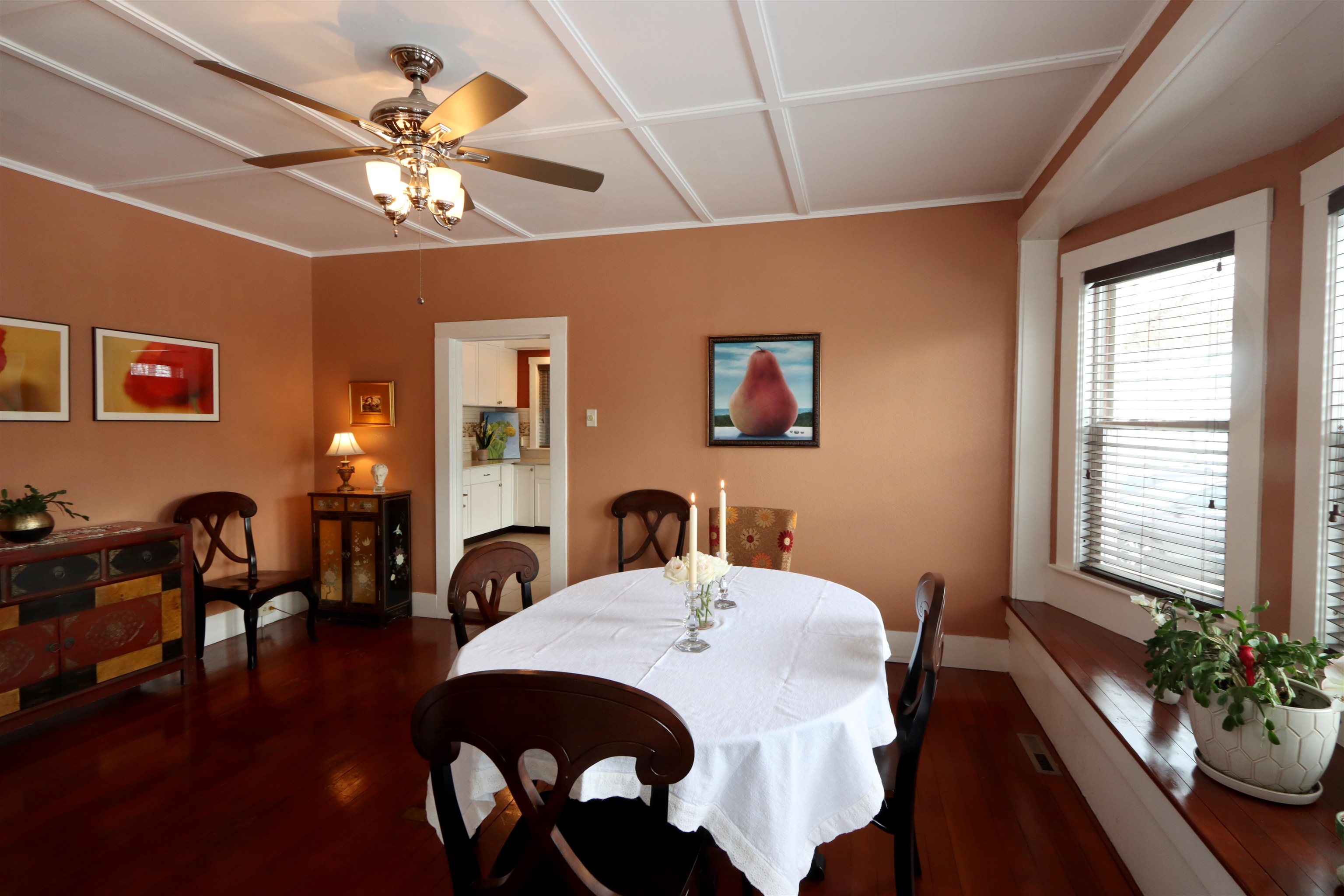 549 West Street Property Photo 7