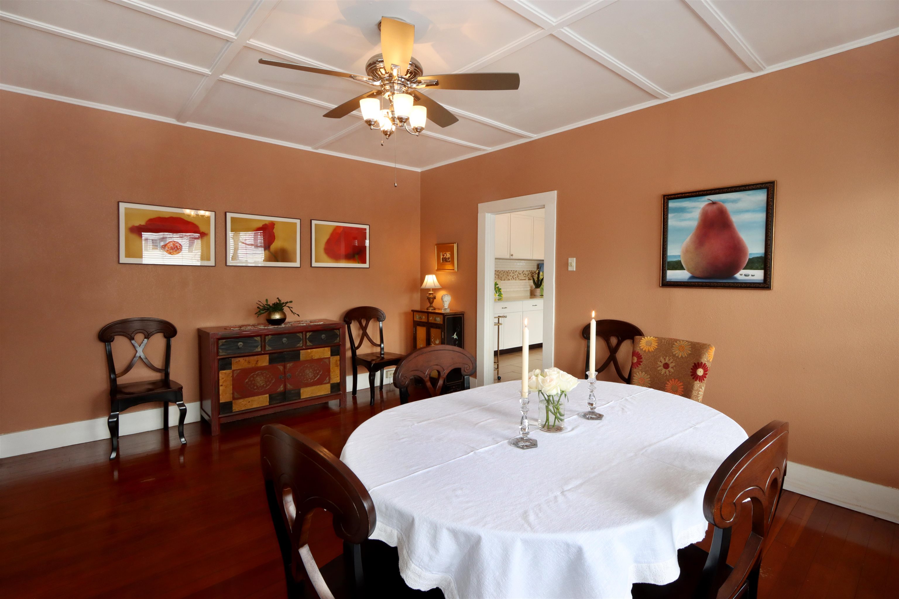 549 West Street Property Photo 8