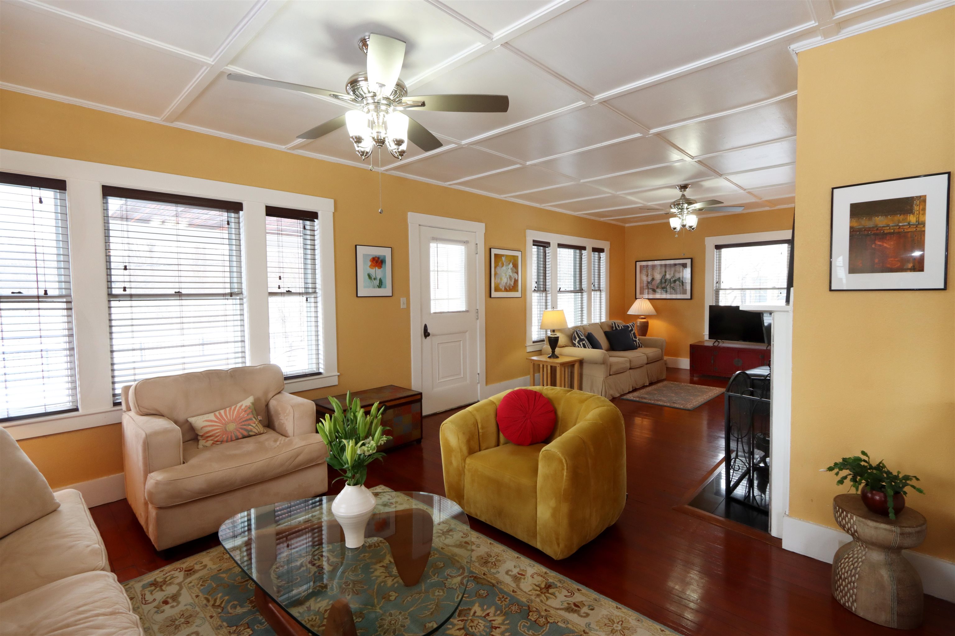 549 West Street Property Photo 11