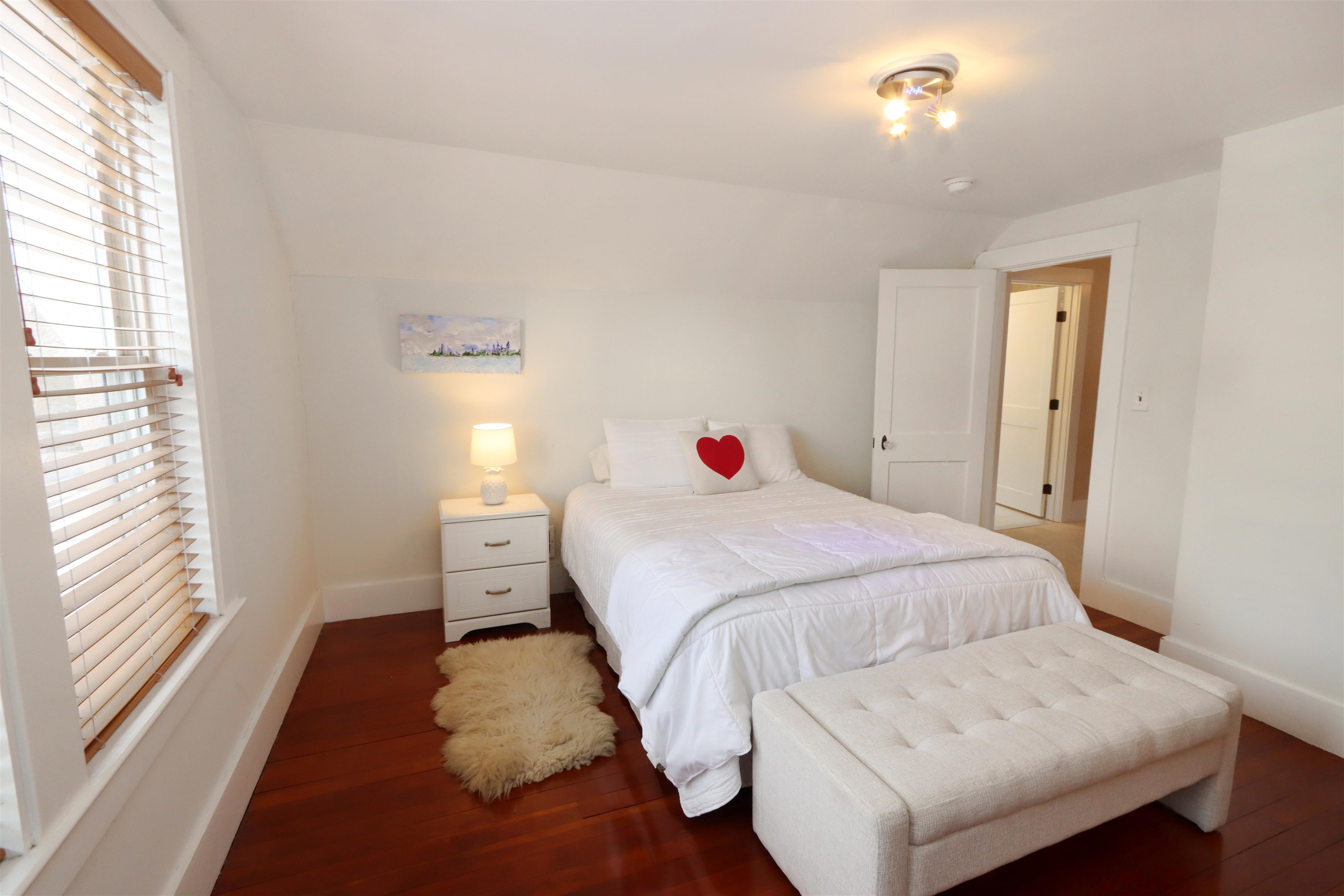 549 West Street Property Photo 22