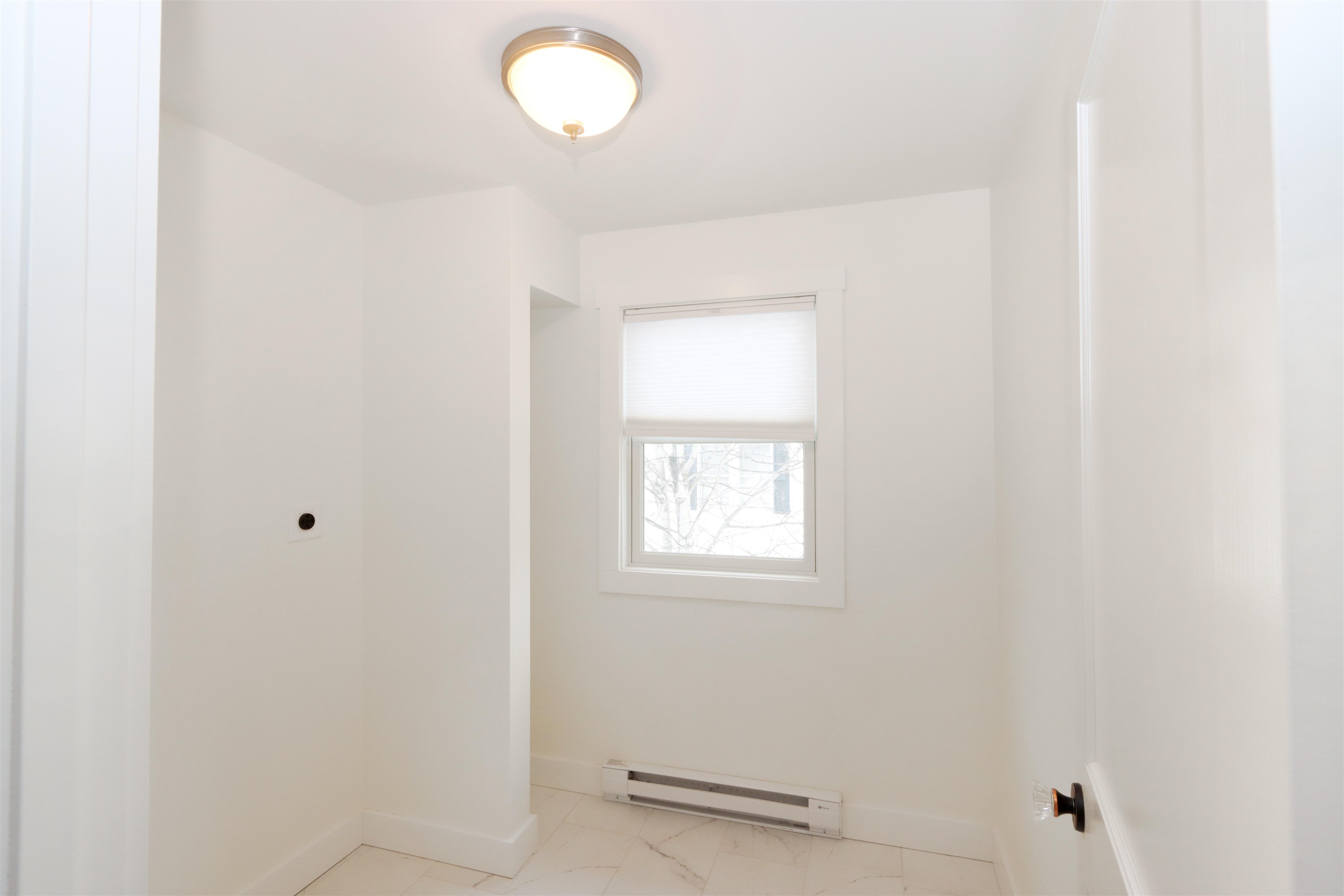 549 West Street Property Photo 26