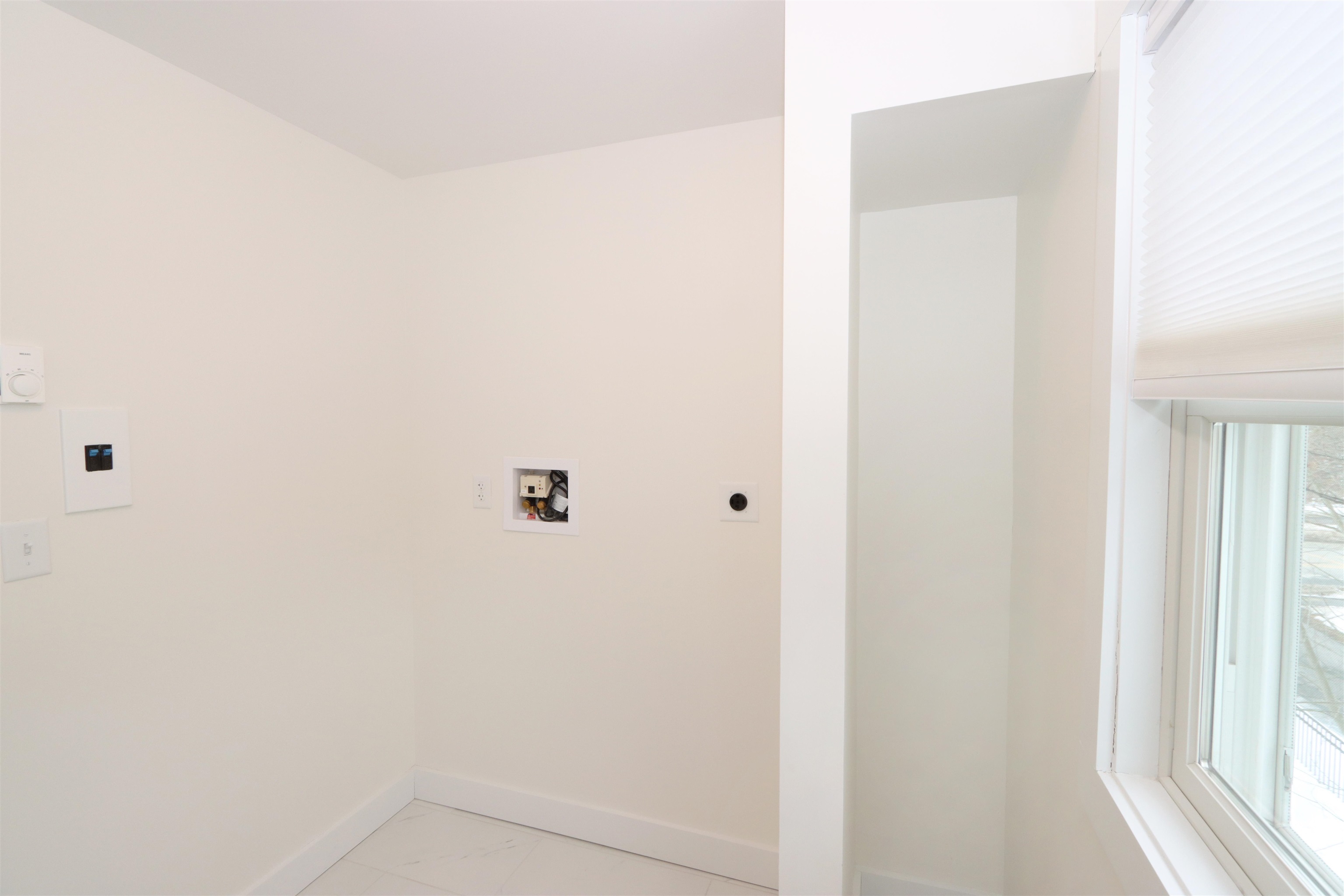 549 West Street Property Photo 27