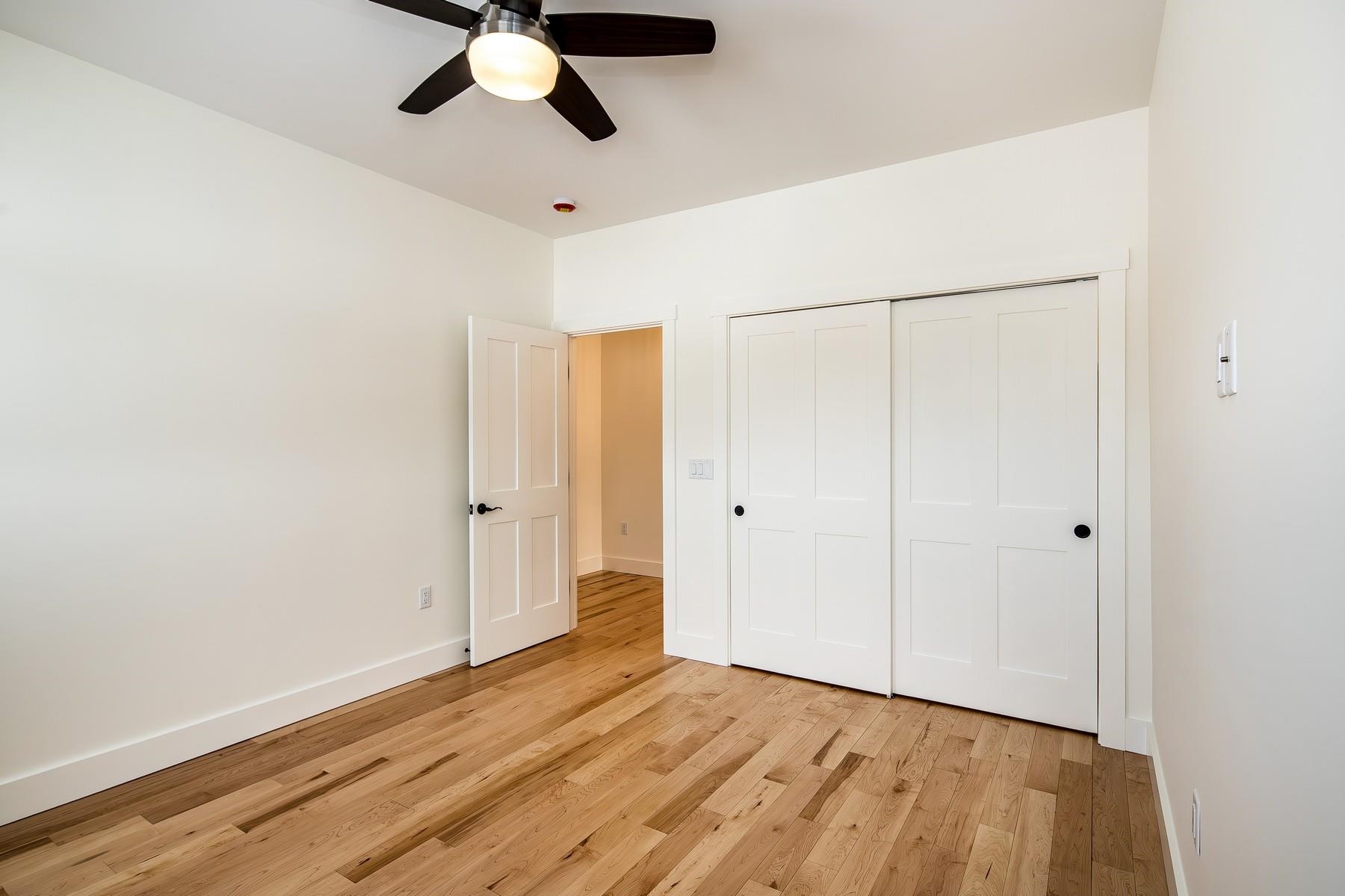 20 Sherwood Road Property Photo 28
