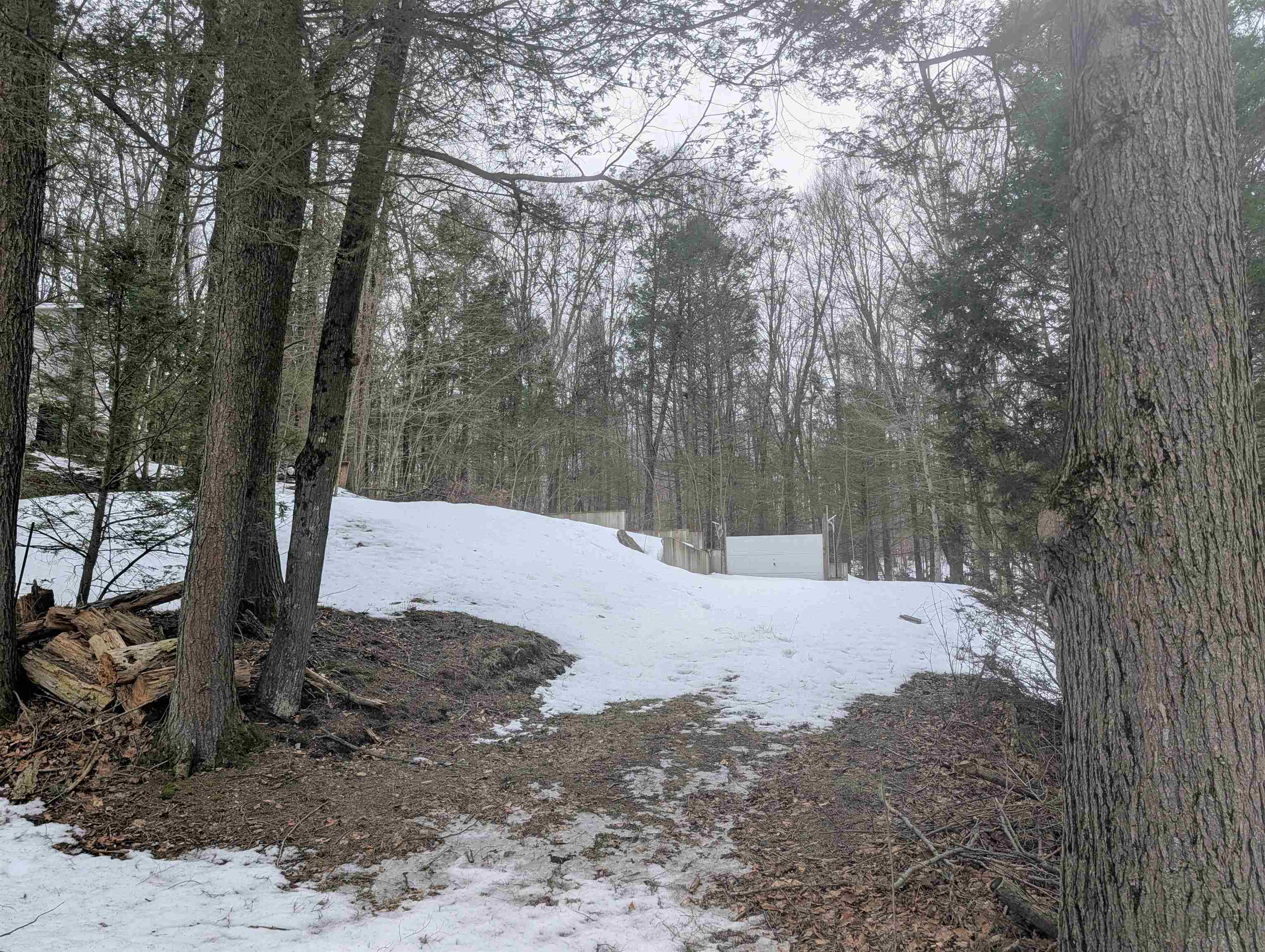 16 King Arthur Drive Property Photo 8