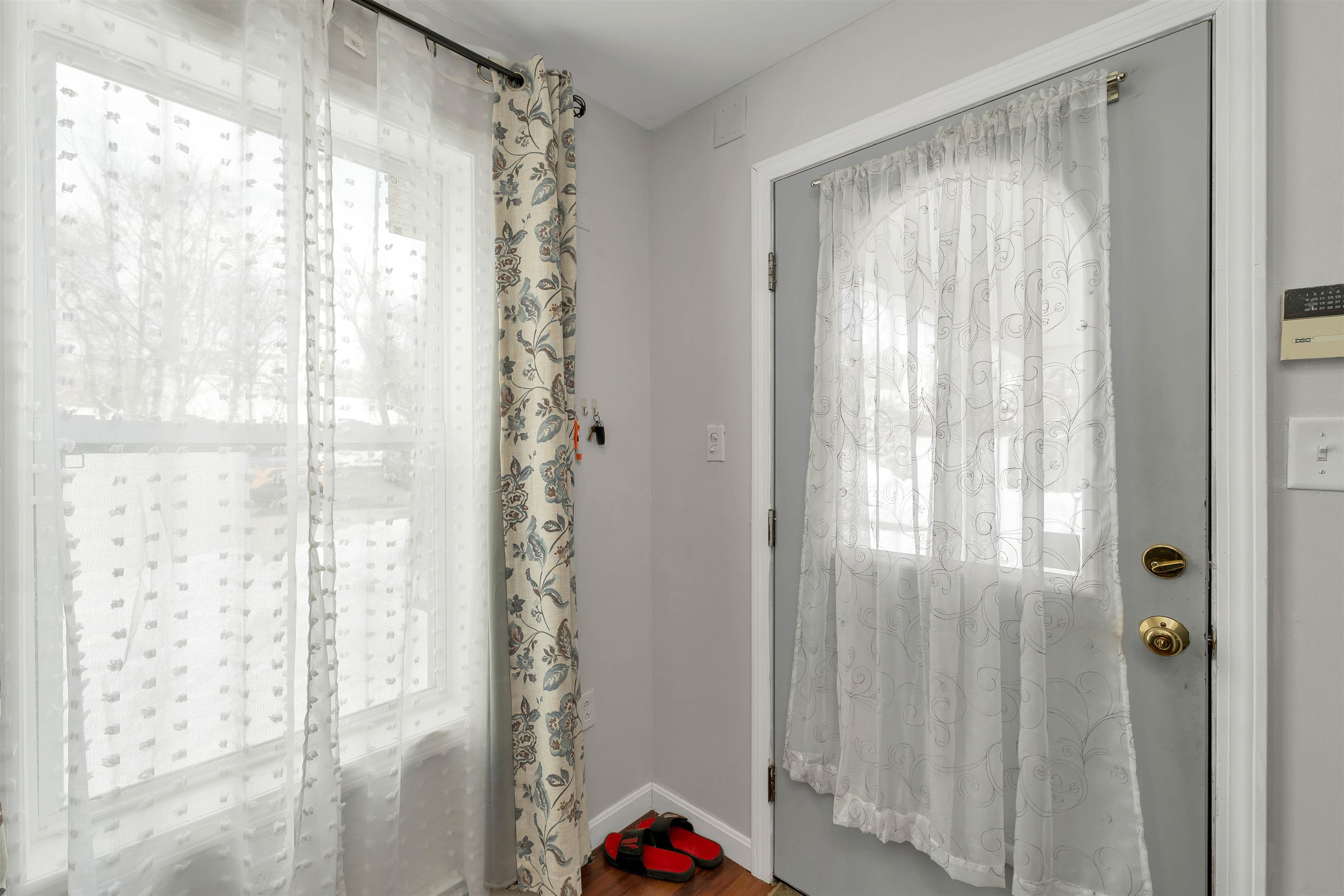 5 Howard Street Property Photo 3