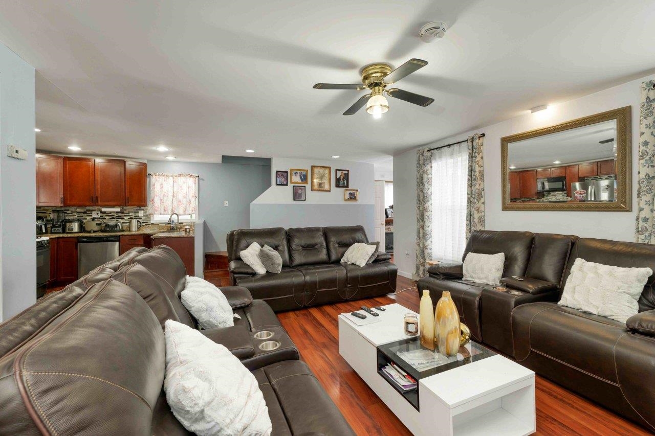 5 Howard Street Property Photo 4