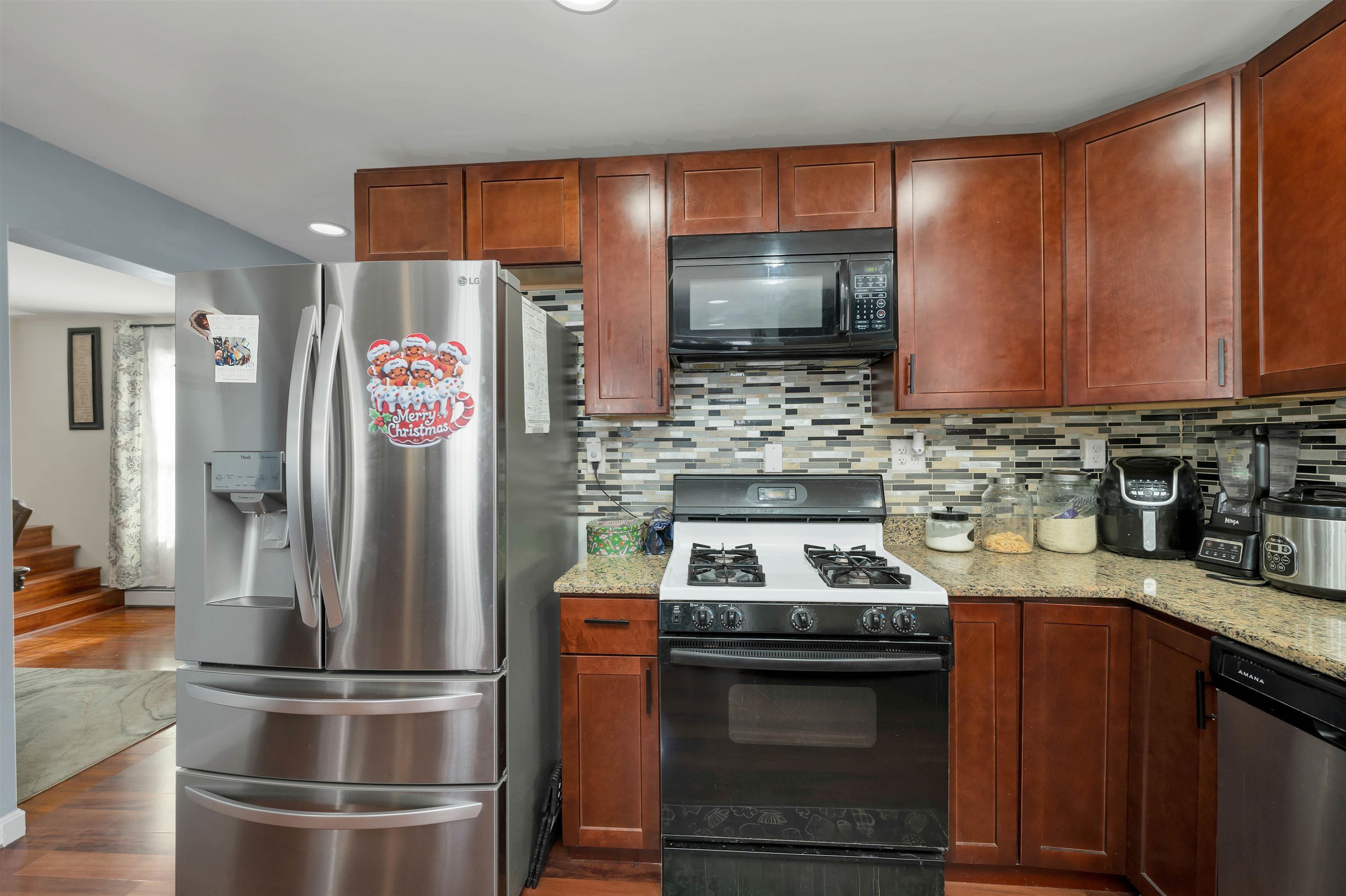 5 Howard Street Property Photo 13