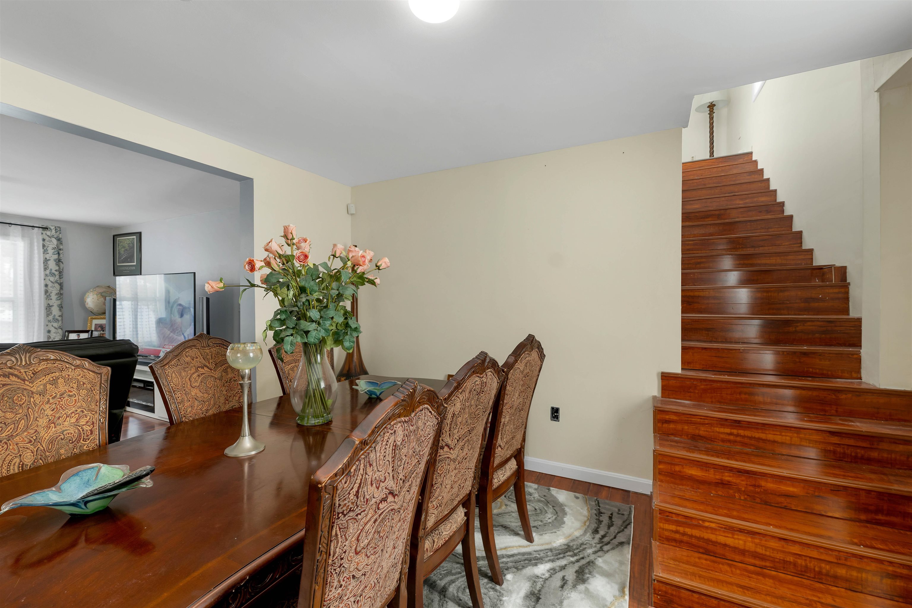 5 Howard Street Property Photo 14