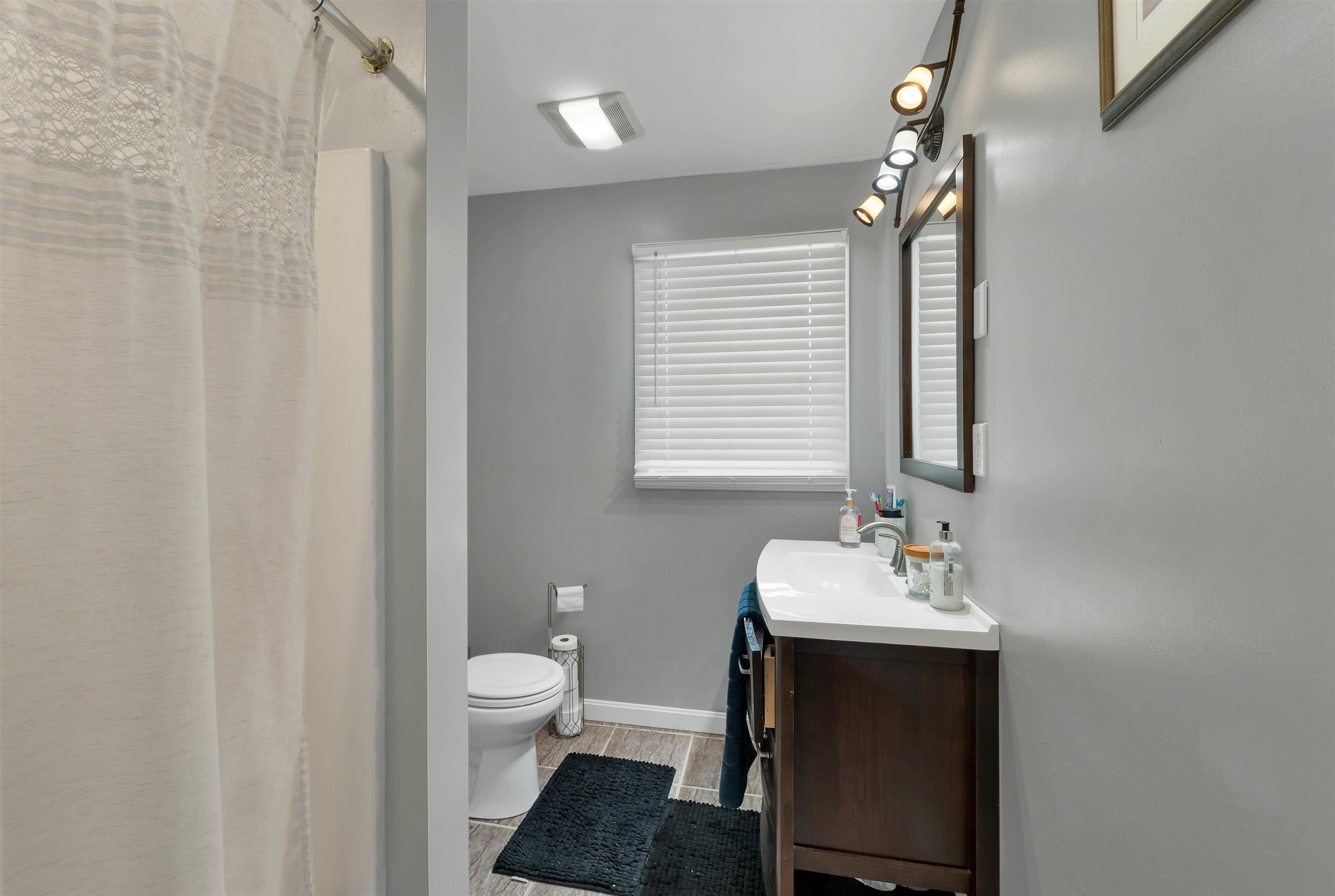 5 Howard Street Property Photo 16