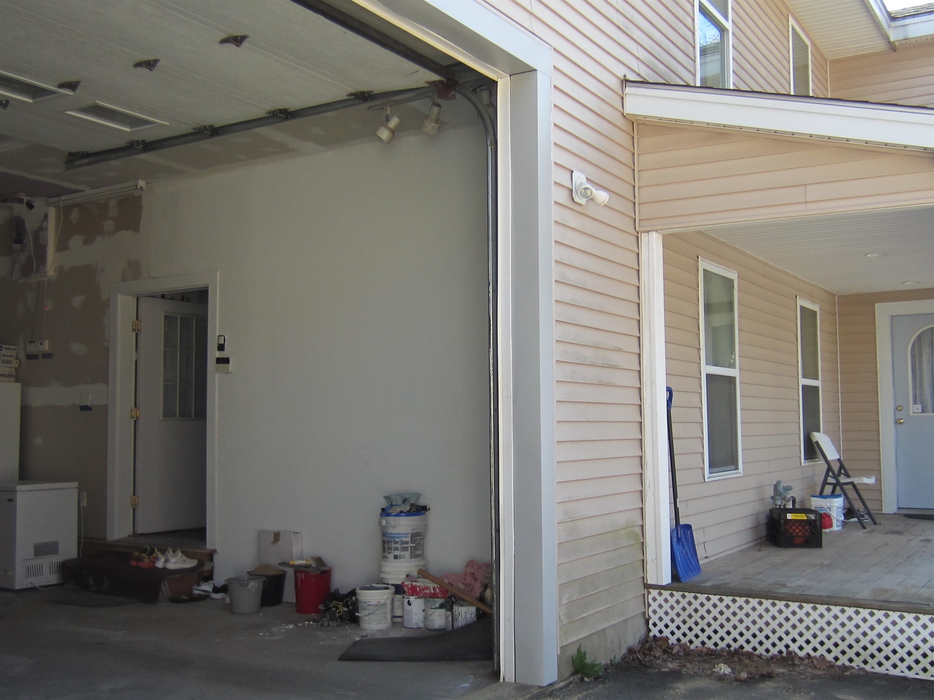 5 Howard Street Property Photo 33