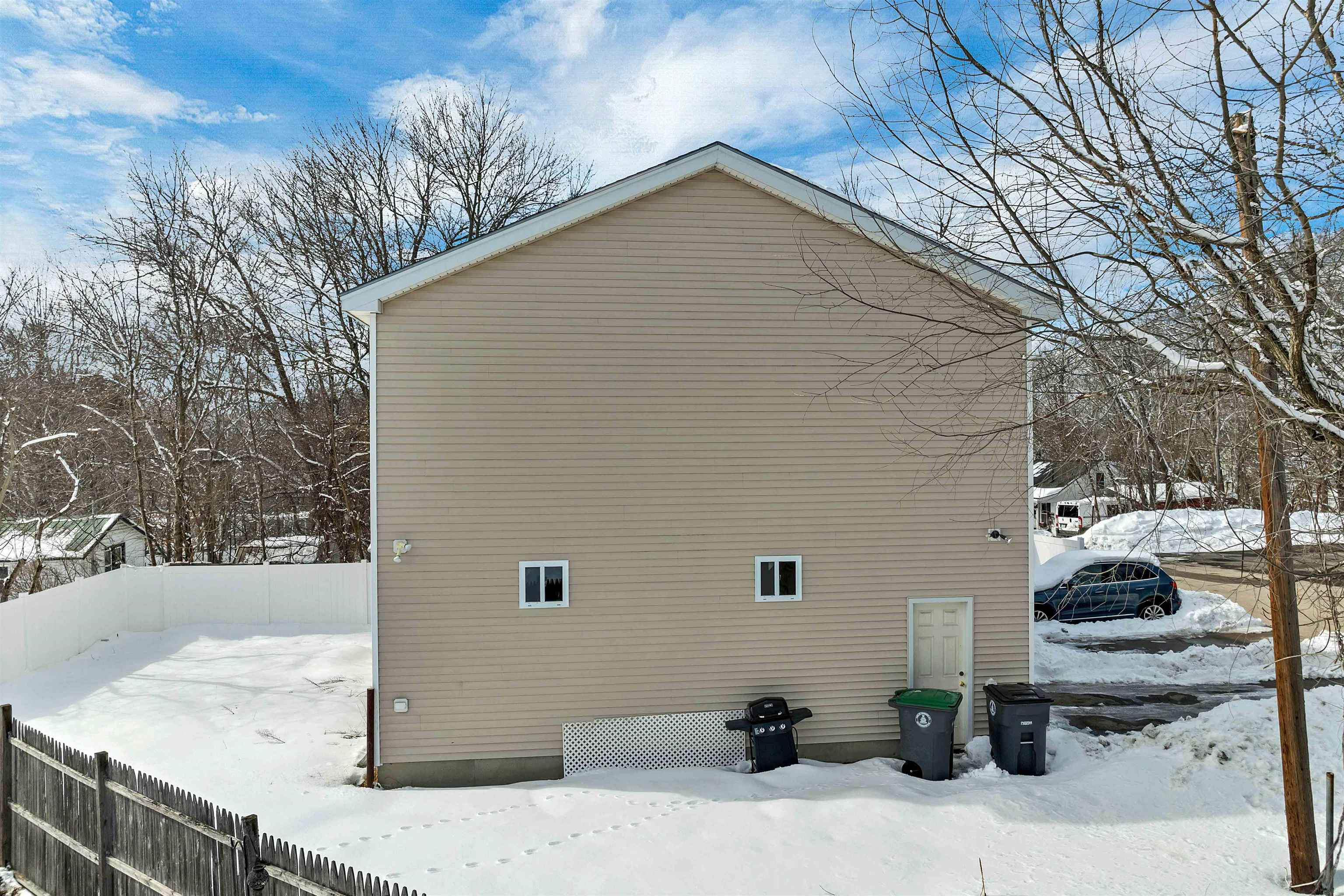 5 Howard Street Property Photo 35